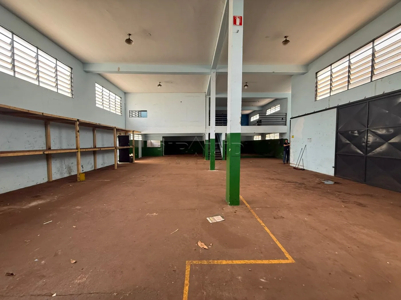 Alugar Comercial / Galp&atilde;o  Barrac&atilde;o em Ribeir&atilde;o Preto R$ 12.000,00 - Foto 3