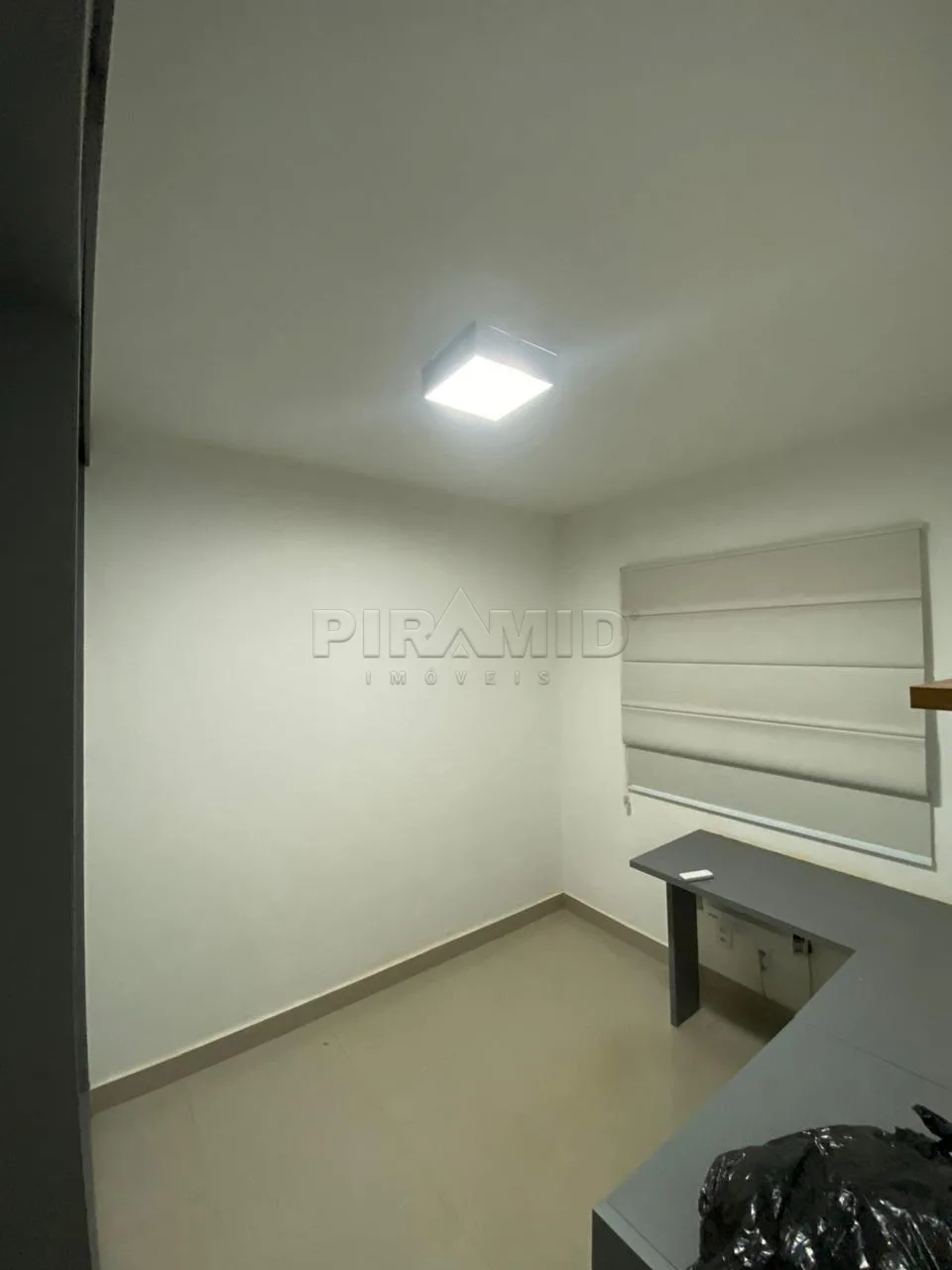Alugar Apartamento / Padr&atilde;o em Ribeir&atilde;o Preto R$ 1.800,00 - Foto 11