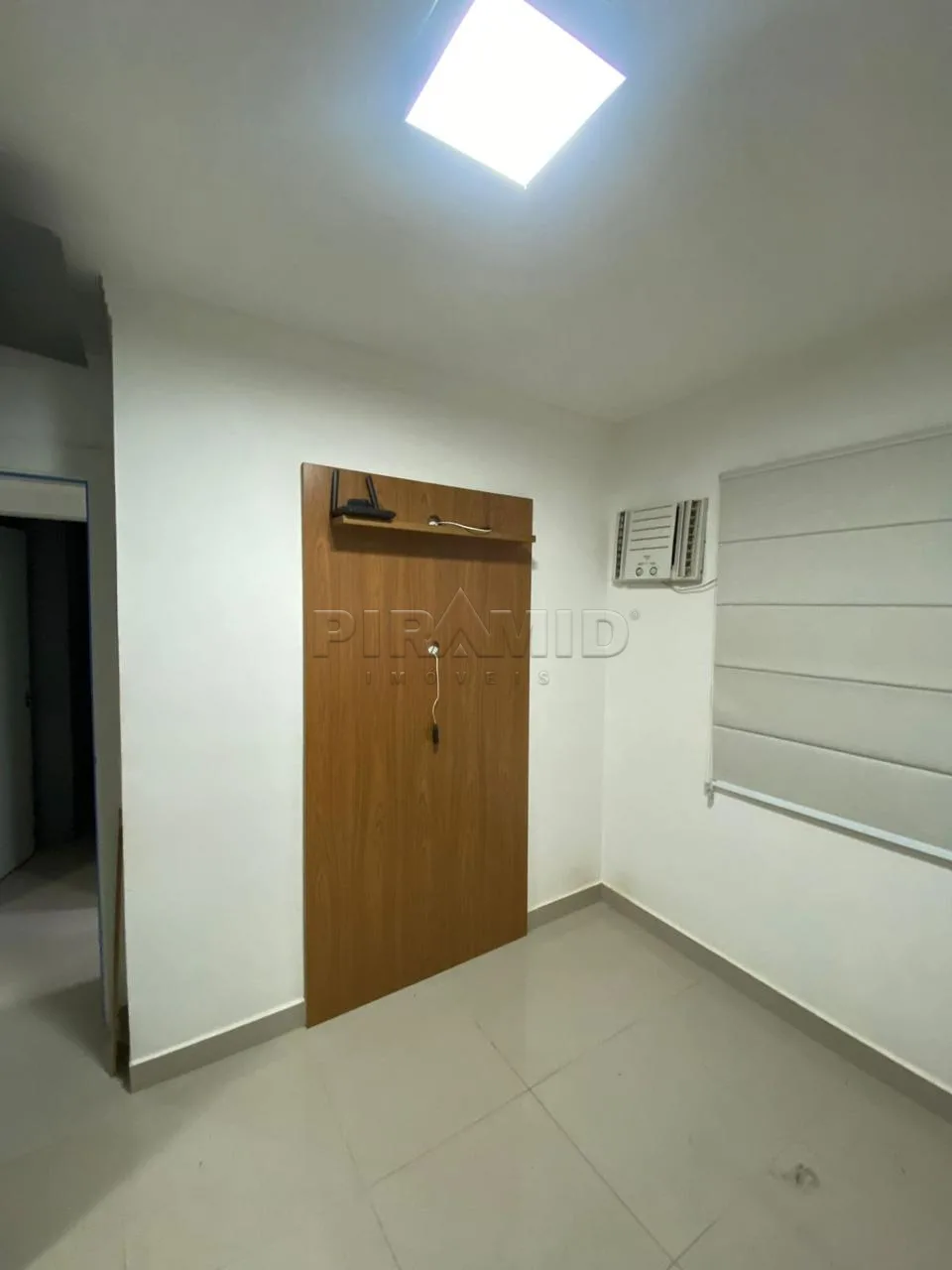 Alugar Apartamento / Padr&atilde;o em Ribeir&atilde;o Preto R$ 1.800,00 - Foto 9