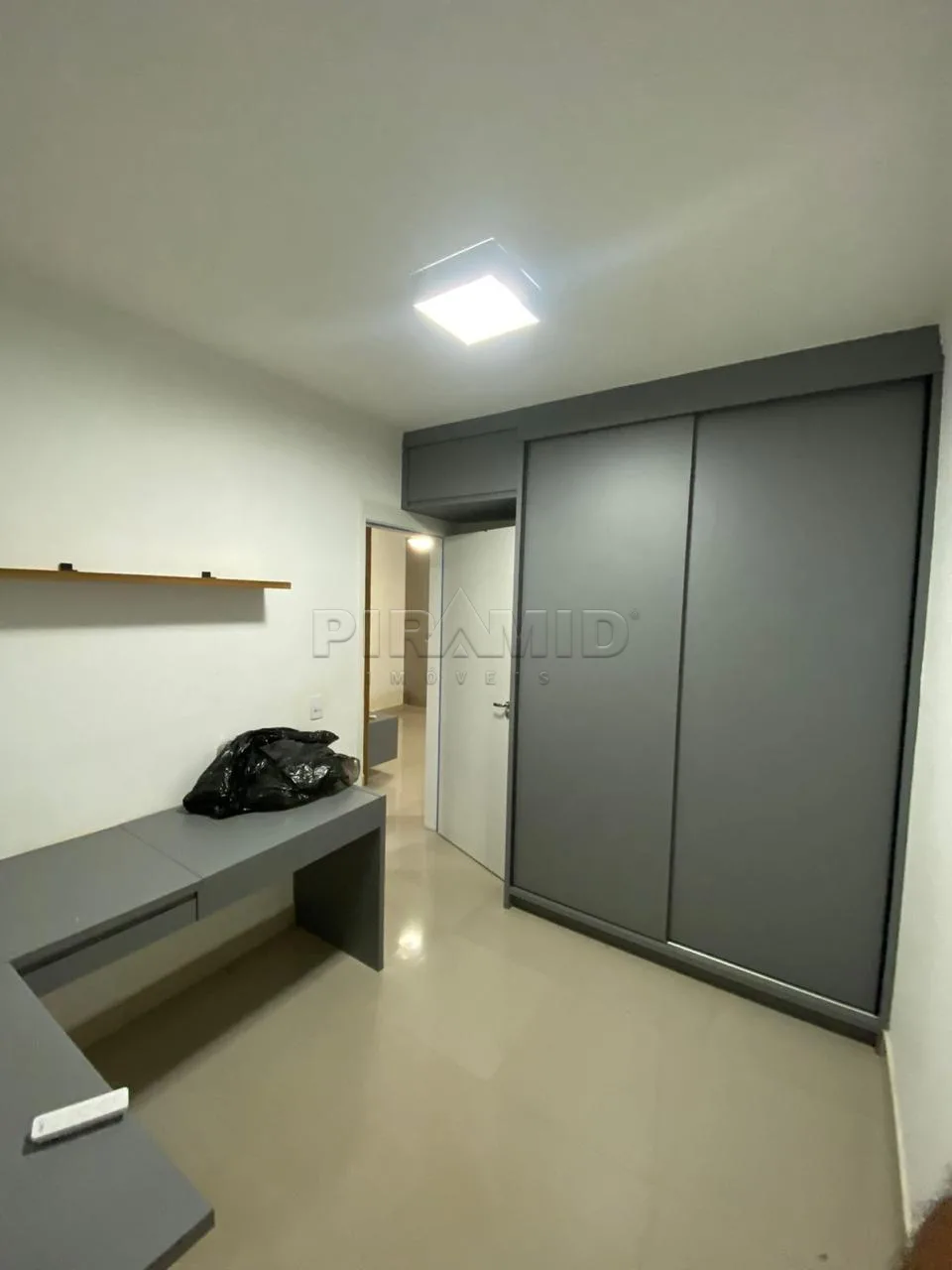 Alugar Apartamento / Padr&atilde;o em Ribeir&atilde;o Preto R$ 1.800,00 - Foto 13