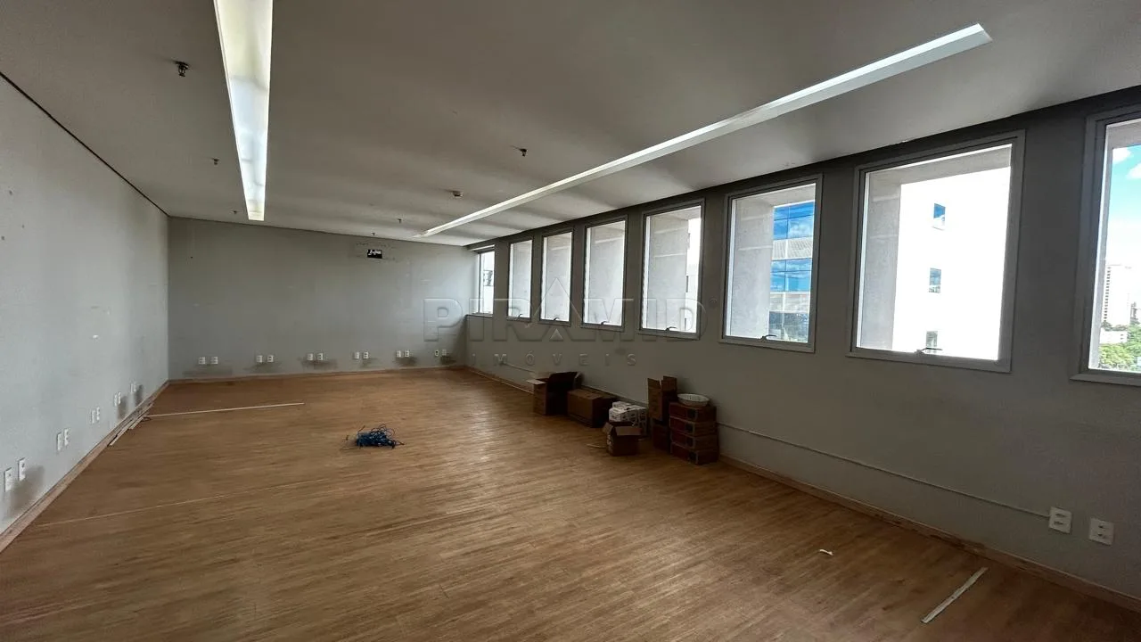 Alugar Comercial / Sala em Ribeir&atilde;o Preto R$ 32.000,00 - Foto 42