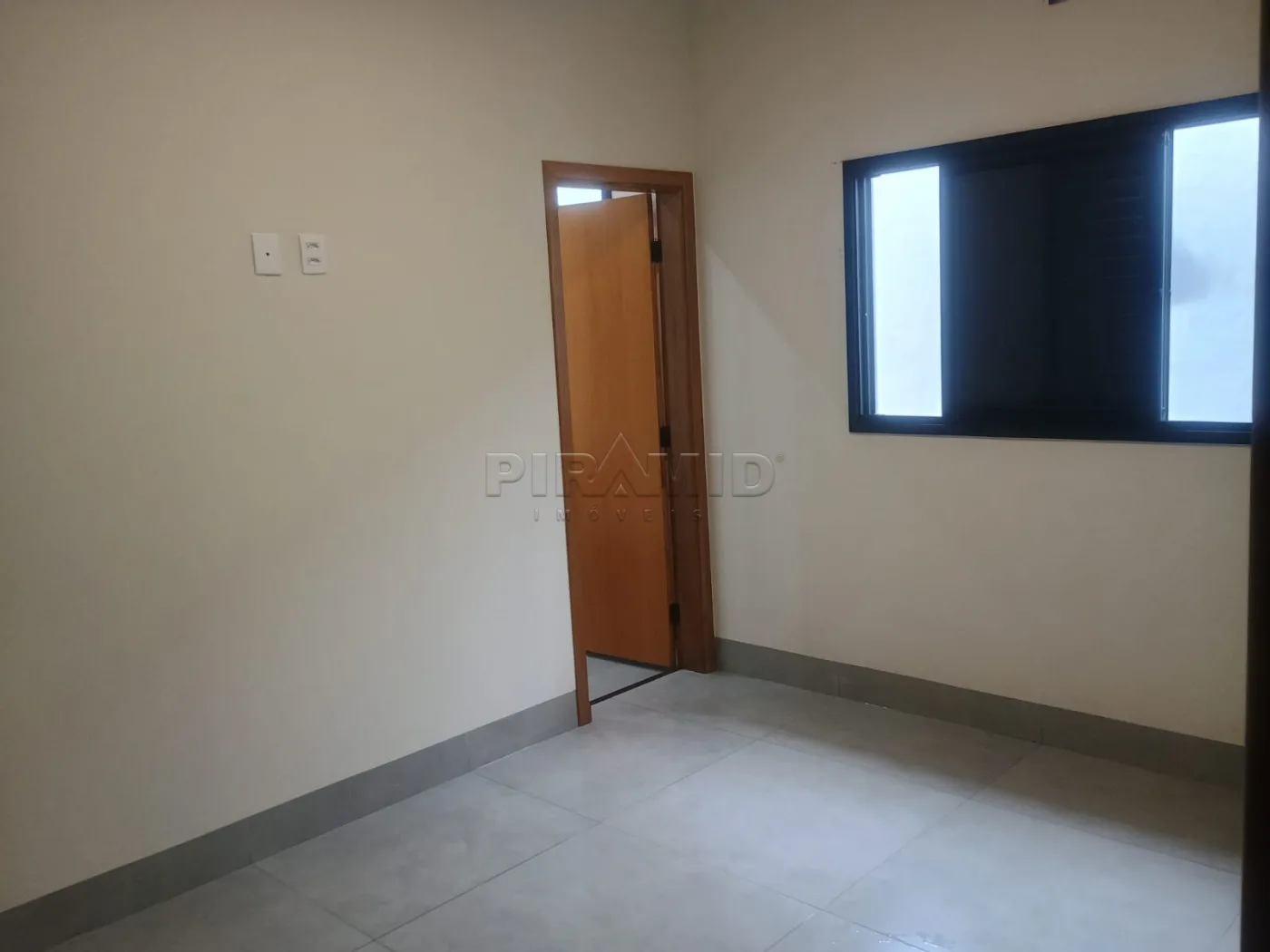 Comprar Casa / Padr&atilde;o em Ribeir&atilde;o Preto R$ 690.000,00 - Foto 3