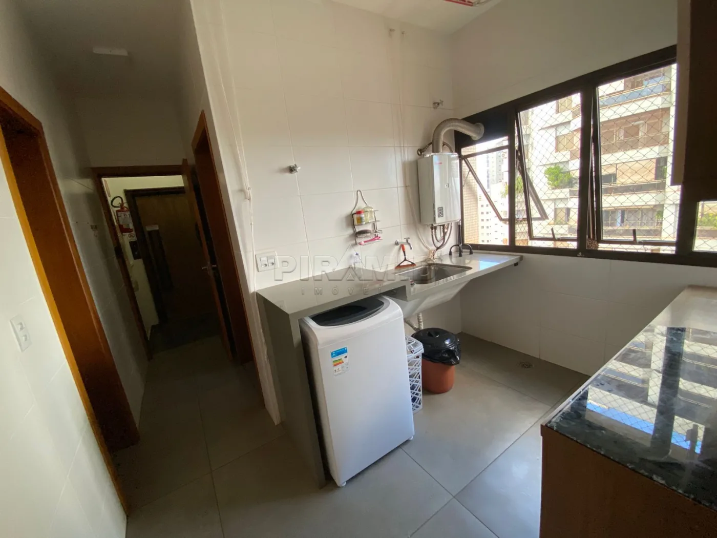 Alugar Apartamento / Padr&atilde;o em Ribeir&atilde;o Preto R$ 3.000,00 - Foto 20