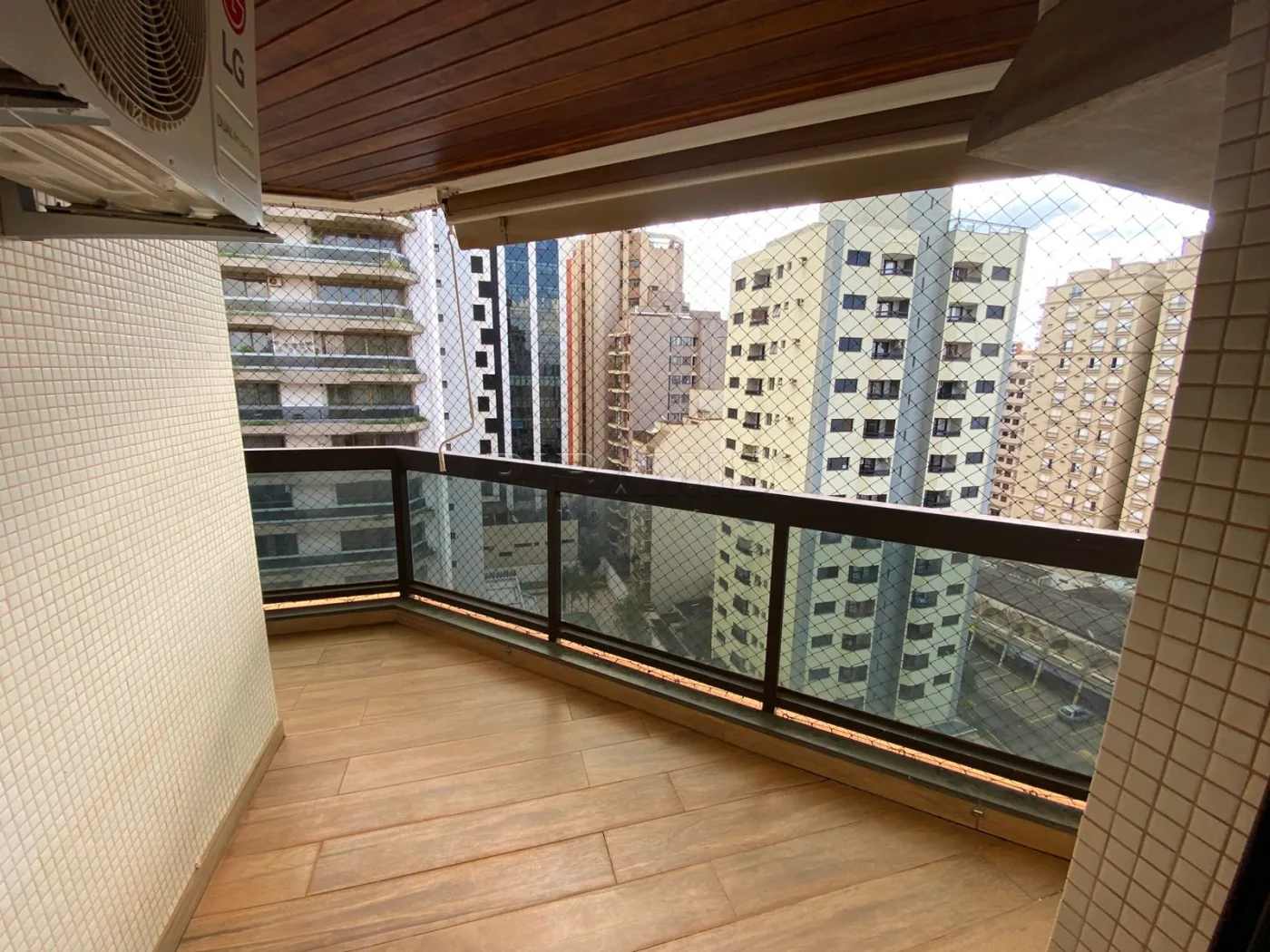 Alugar Apartamento / Padr&atilde;o em Ribeir&atilde;o Preto R$ 3.000,00 - Foto 16