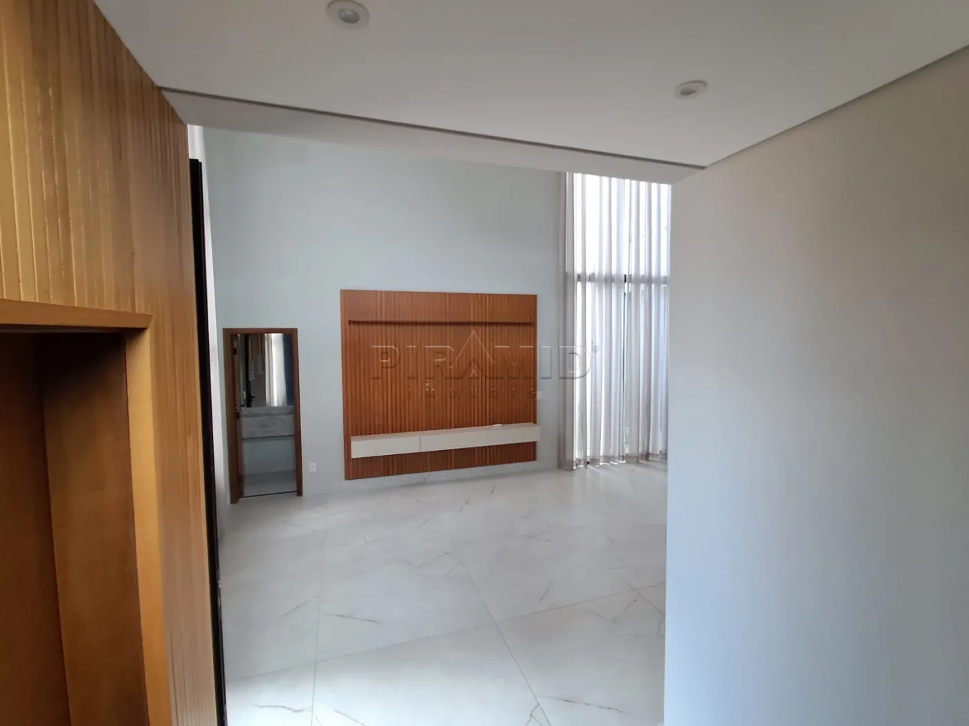 Alugar Casa / Condom&iacute;nio em Bonfim Paulista R$ 10.000,00 - Foto 2