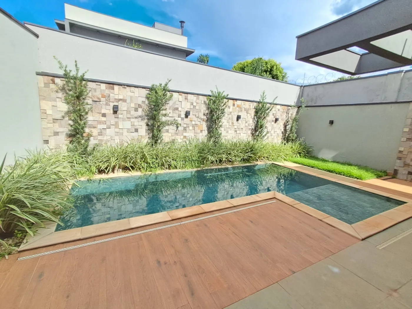 Alugar Casa / Condom&iacute;nio em Bonfim Paulista R$ 10.000,00 - Foto 56