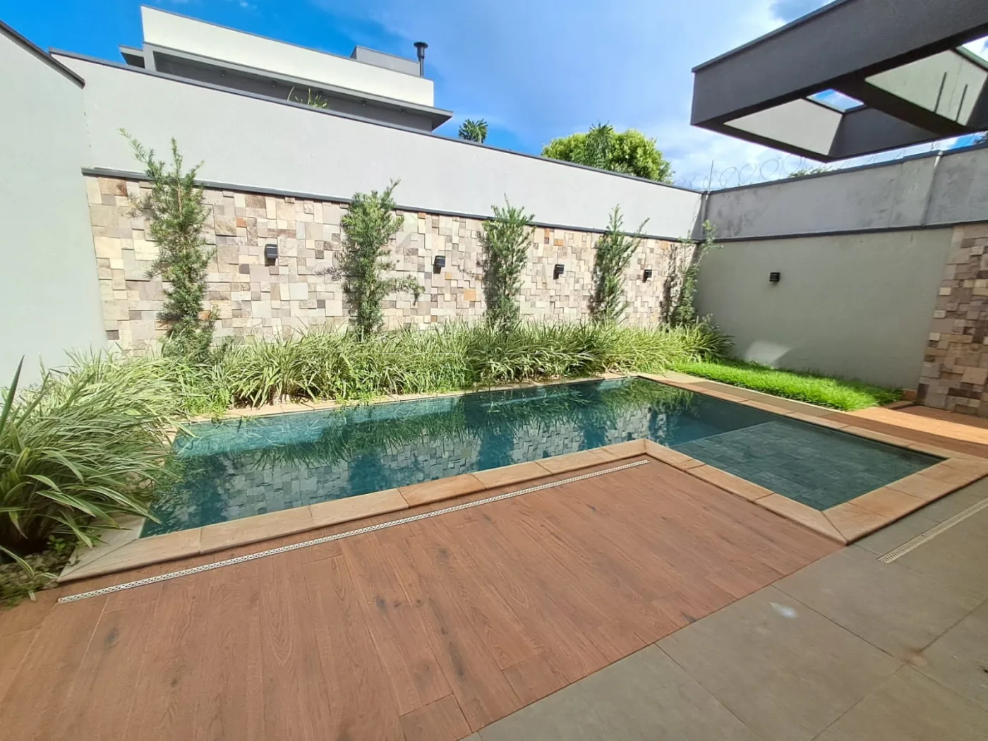 Alugar Casa / Condom&iacute;nio em Bonfim Paulista R$ 10.000,00 - Foto 58