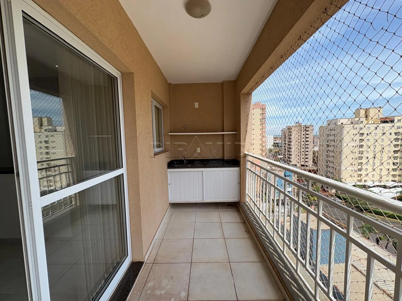 Alugar Apartamento / Padr&atilde;o em Ribeir&atilde;o Preto R$ 1.600,00 - Foto 4