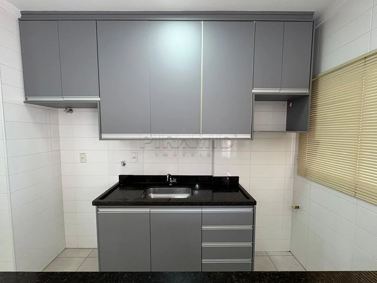 Alugar Apartamento / Padr&atilde;o em Ribeir&atilde;o Preto R$ 1.600,00 - Foto 7