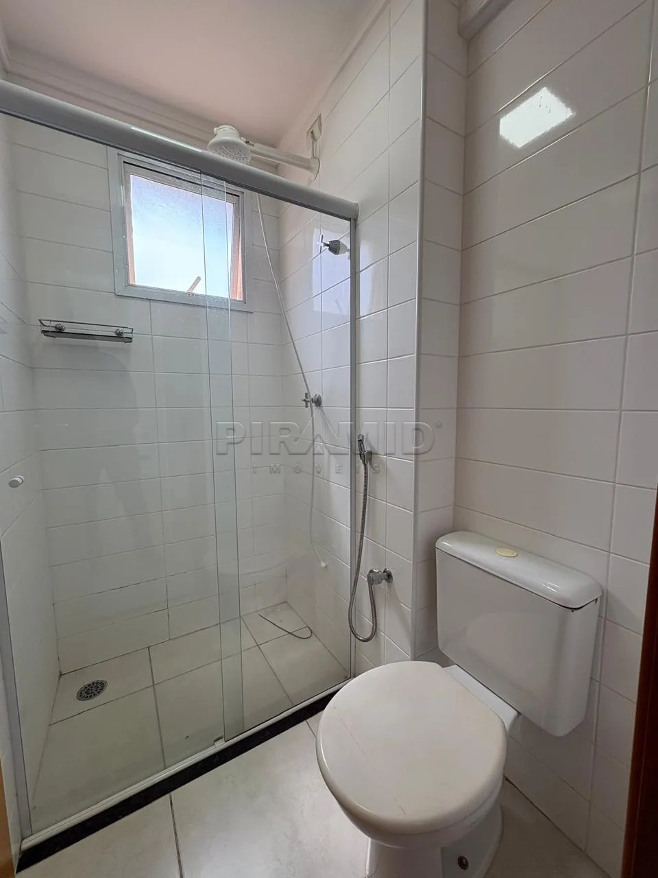 Alugar Apartamento / Padr&atilde;o em Ribeir&atilde;o Preto R$ 1.600,00 - Foto 12