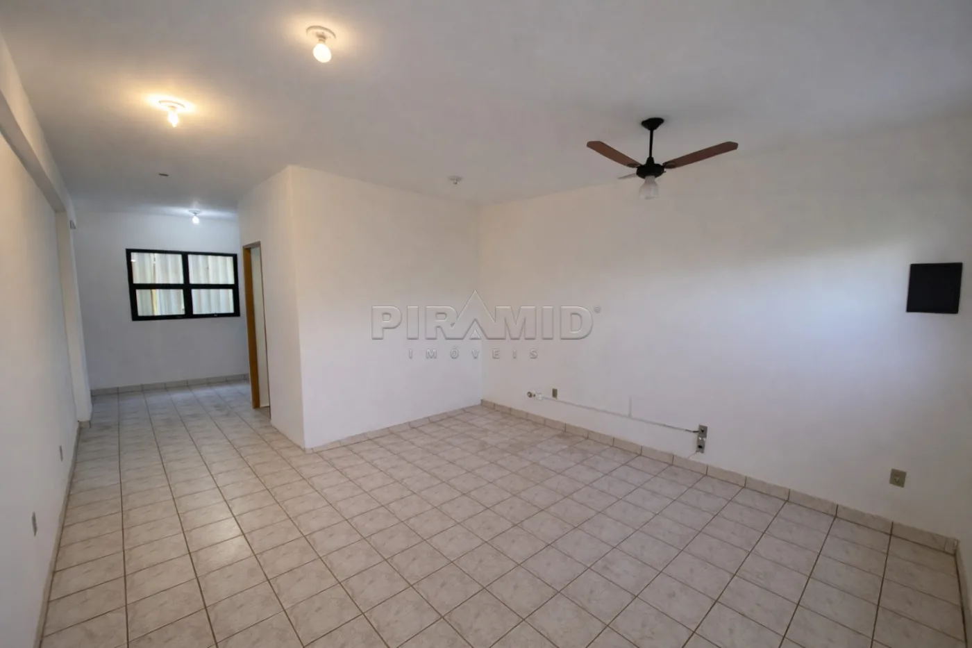 Alugar Comercial / Sala em Ribeir&atilde;o Preto R$ 800,00 - Foto 1