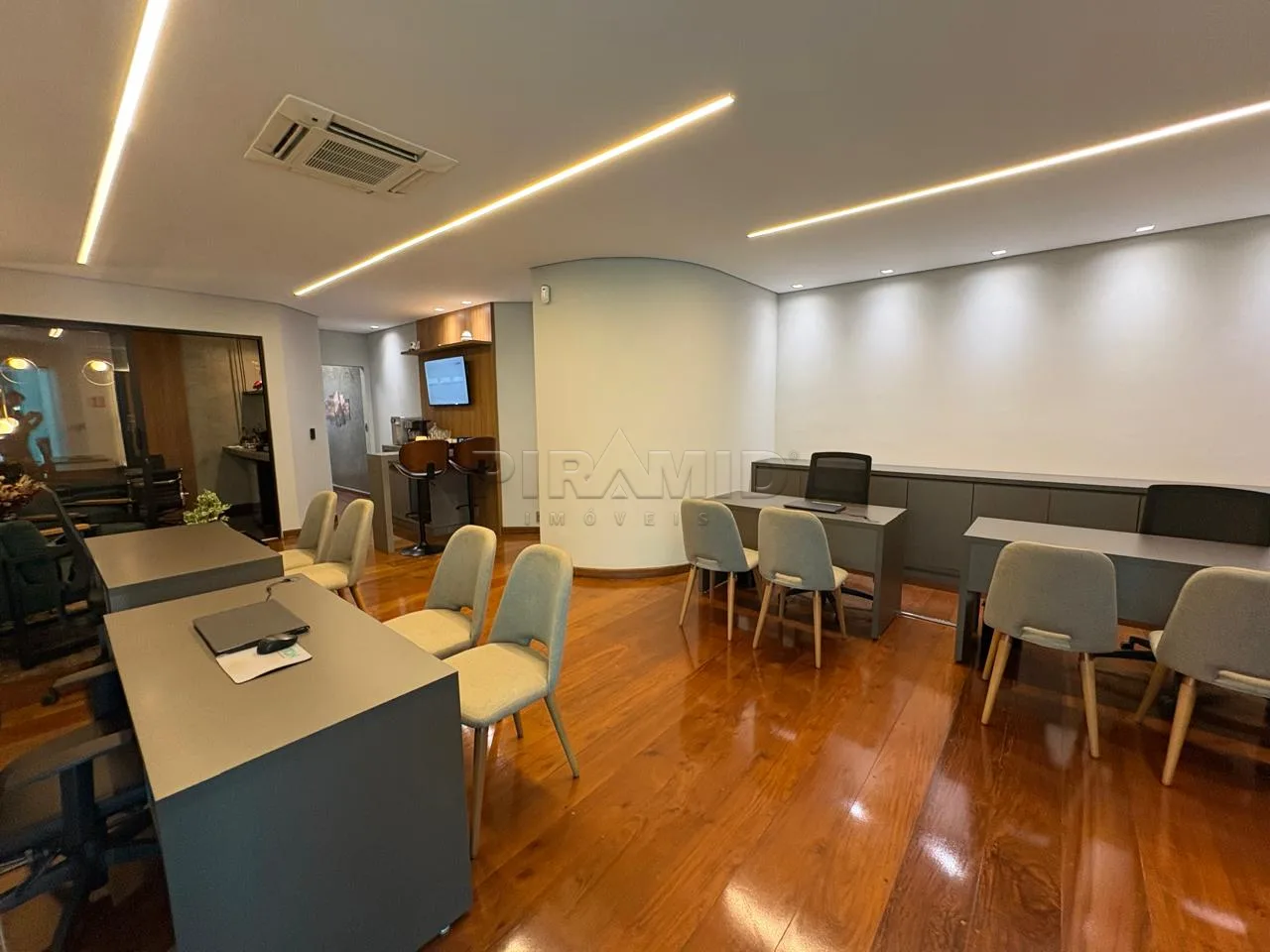 Alugar Comercial / Casa em Ribeir&atilde;o Preto R$ 10.000,00 - Foto 2