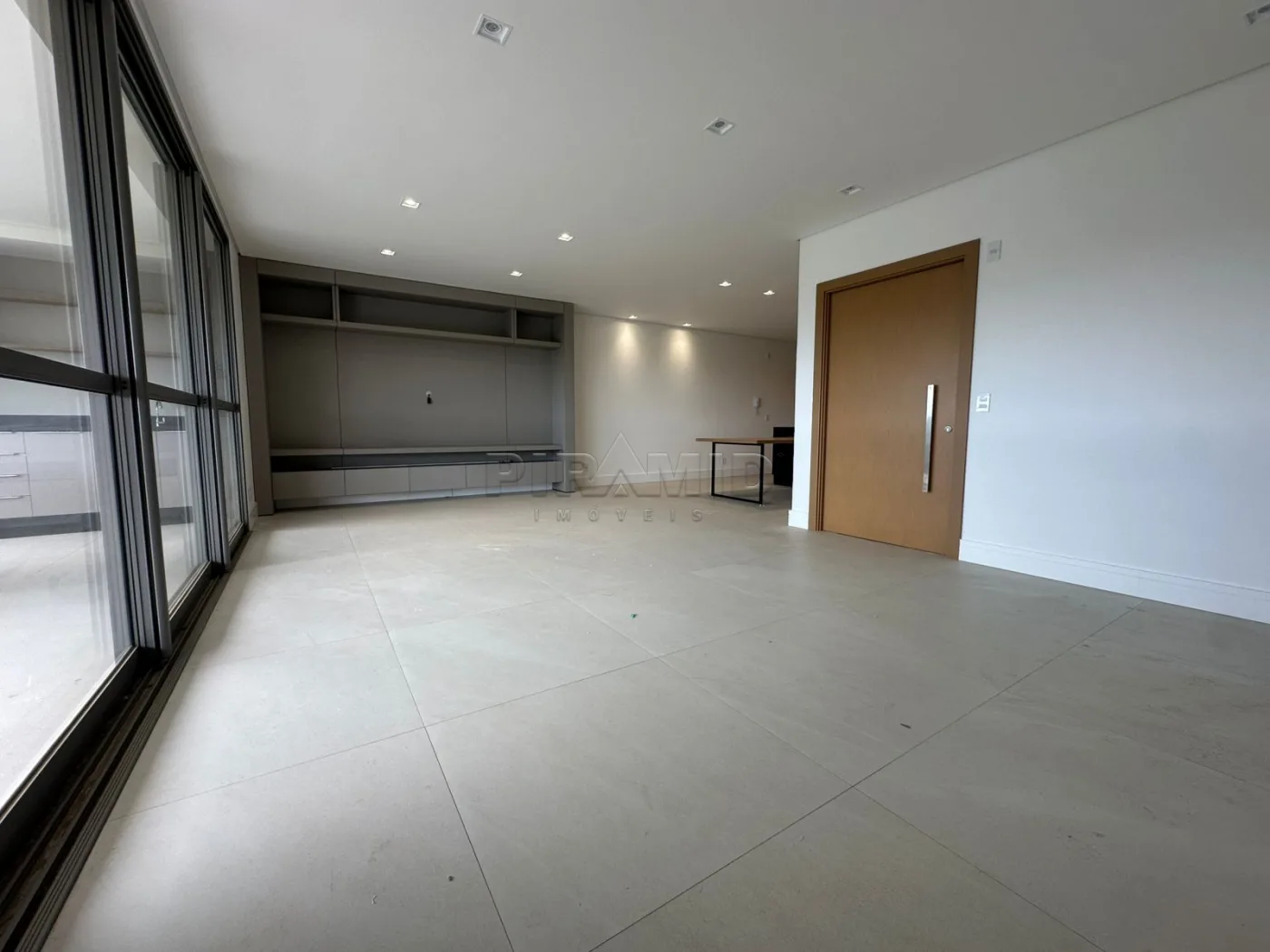 Alugar Apartamento / Padr&atilde;o em Ribeir&atilde;o Preto R$ 13.000,00 - Foto 2