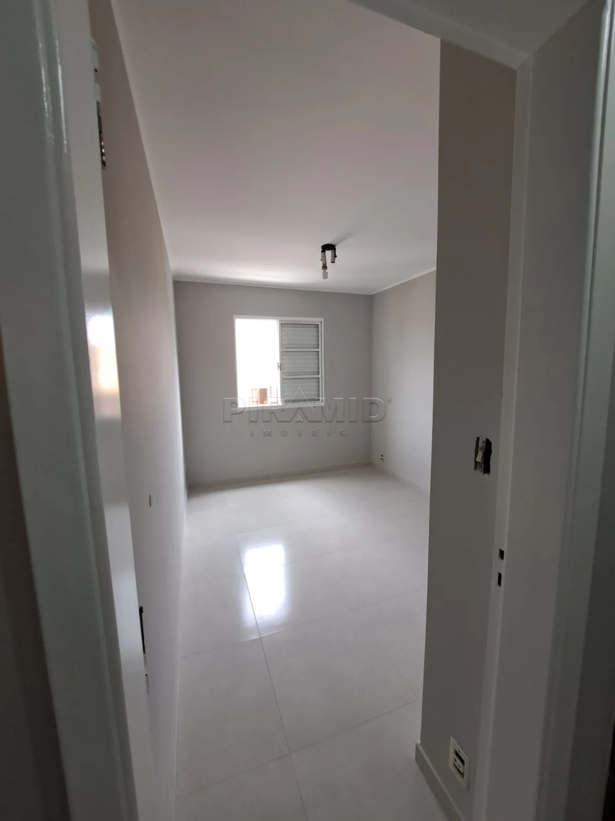 Comprar Apartamento / Padr&atilde;o em Ribeir&atilde;o Preto R$ 360.000,00 - Foto 8