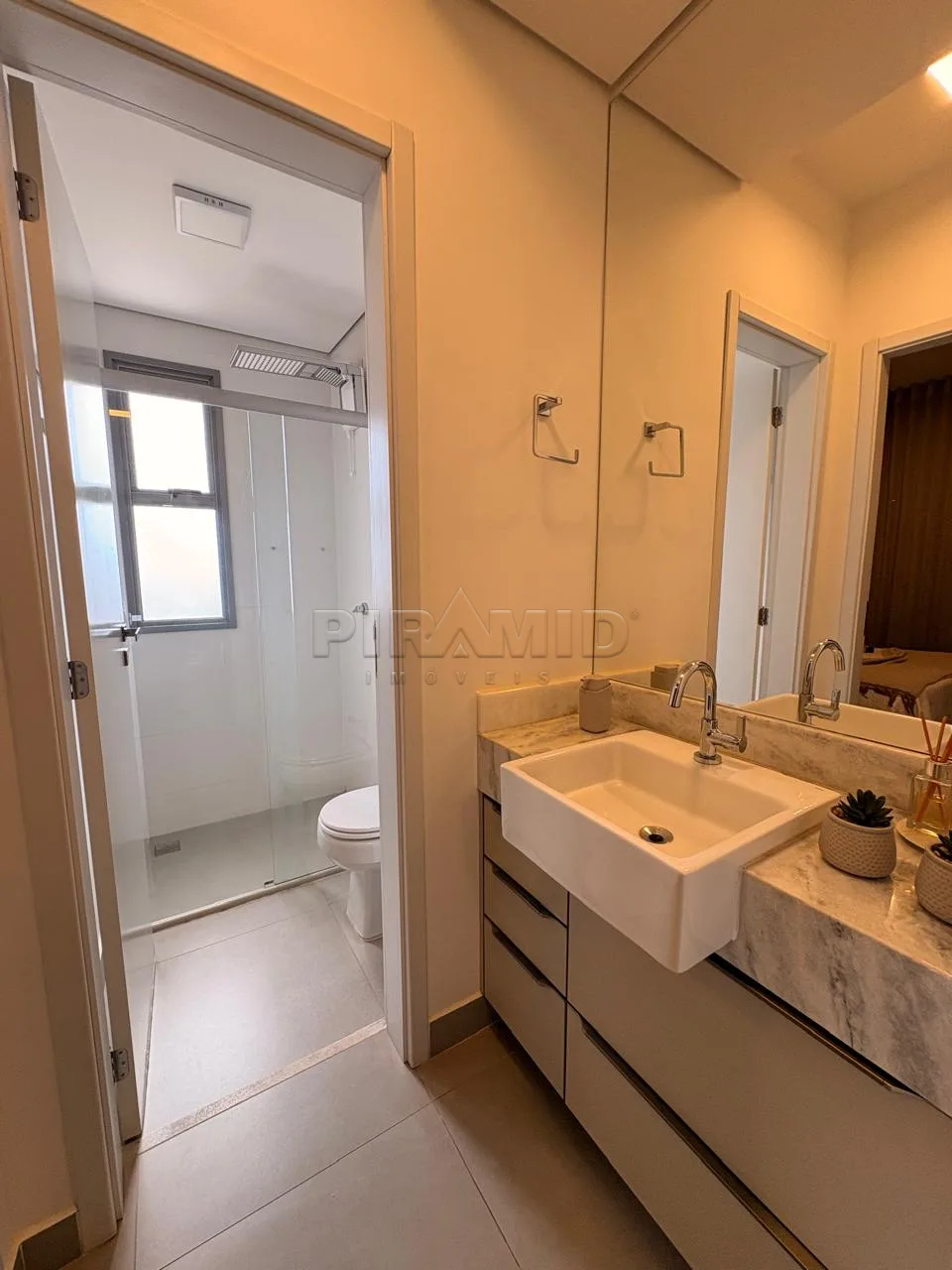 Alugar Apartamento / Padr&atilde;o em Ribeir&atilde;o Preto R$ 4.000,00 - Foto 9