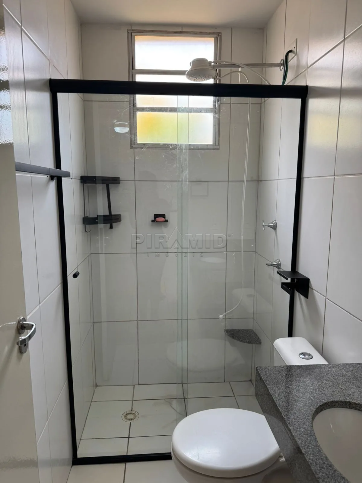 Alugar Apartamento / Padr&atilde;o em Ribeir&atilde;o Preto R$ 1.600,00 - Foto 5