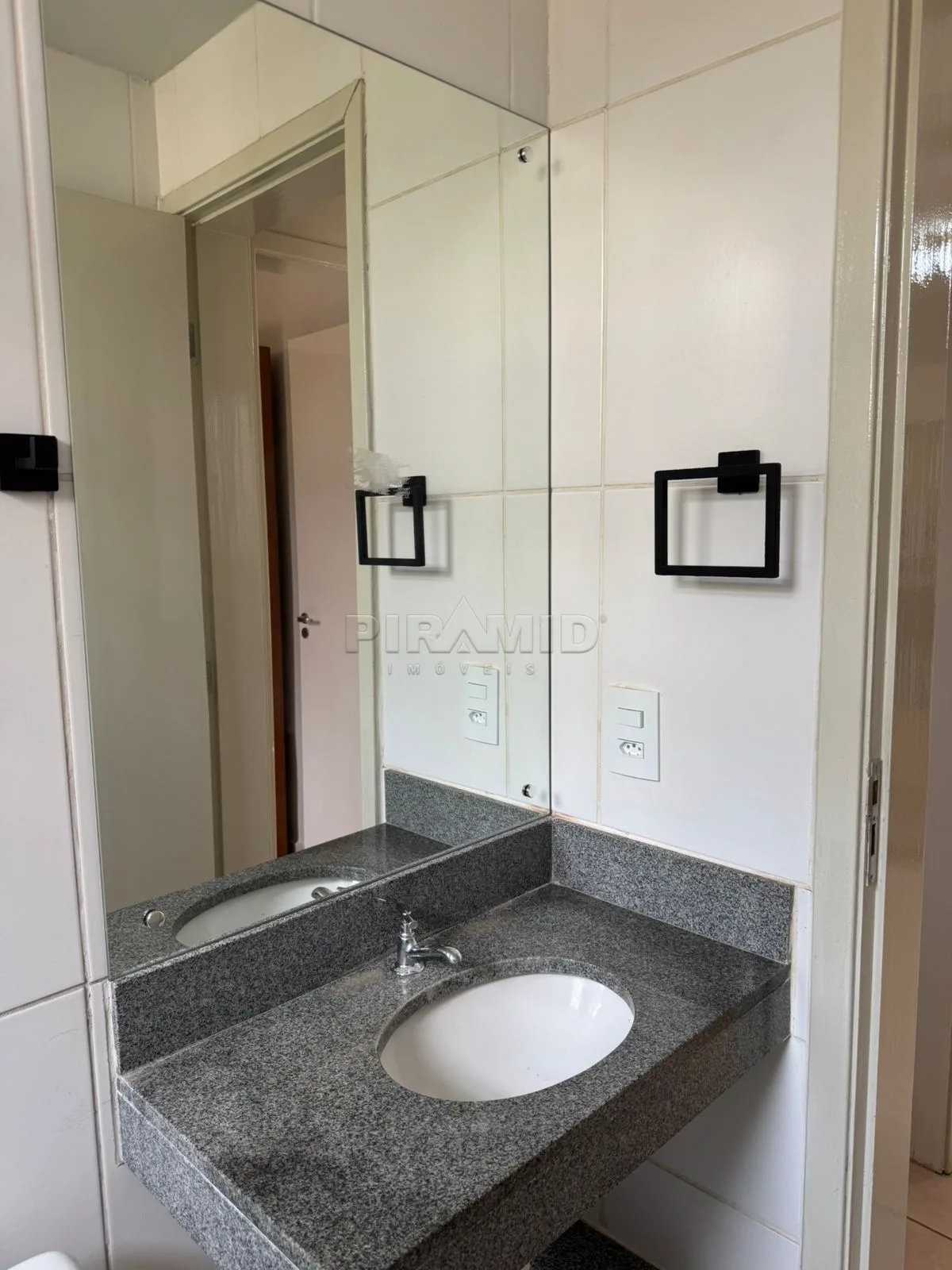 Alugar Apartamento / Padr&atilde;o em Ribeir&atilde;o Preto R$ 1.600,00 - Foto 6