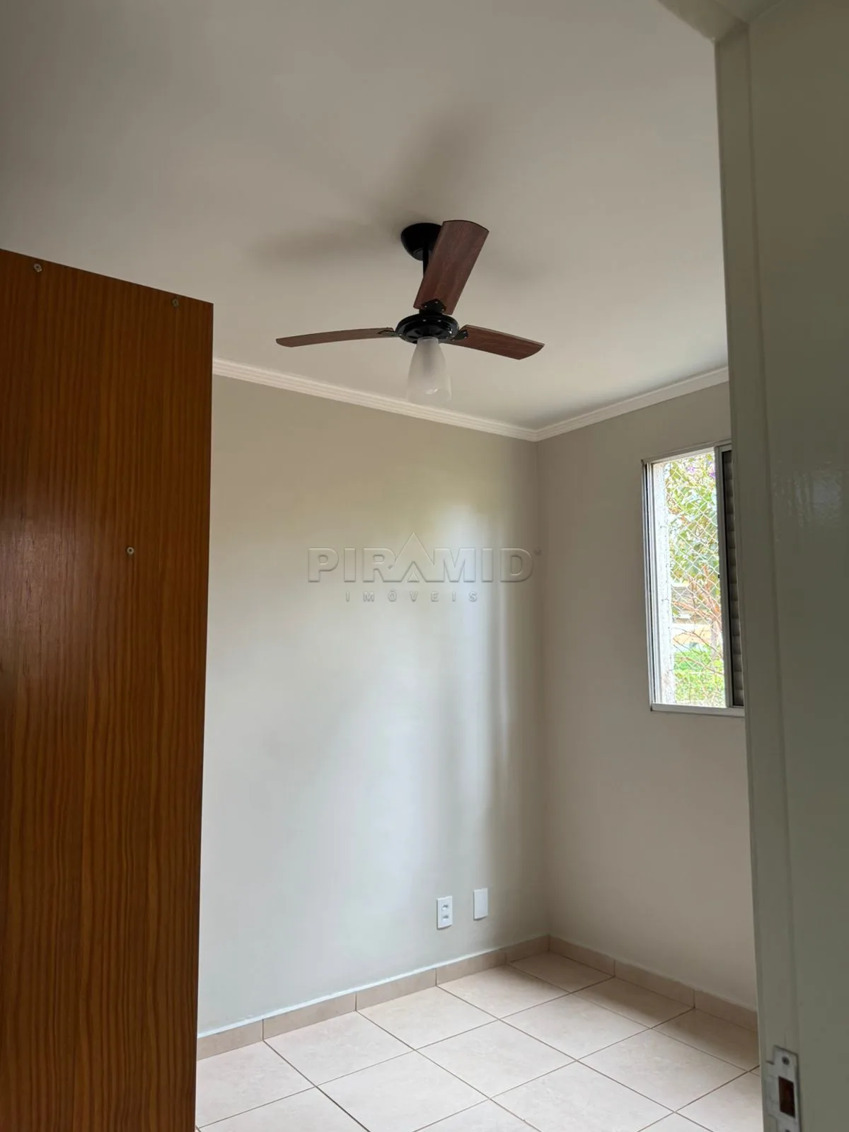 Alugar Apartamento / Padr&atilde;o em Ribeir&atilde;o Preto R$ 1.600,00 - Foto 8