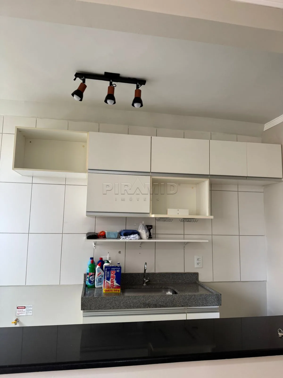 Alugar Apartamento / Padr&atilde;o em Ribeir&atilde;o Preto R$ 1.600,00 - Foto 11