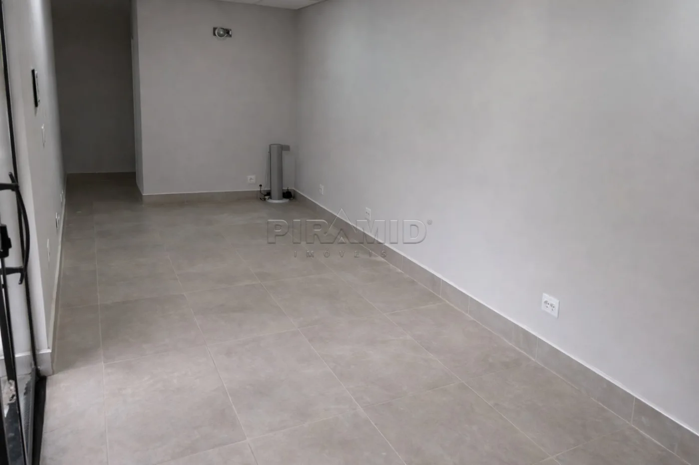 Alugar Comercial / Ponto Comercial em Ribeir&atilde;o Preto R$ 1.600,00 - Foto 2