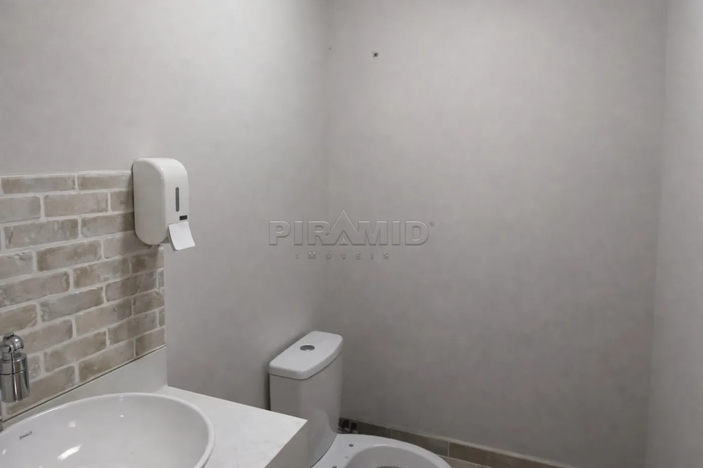 Alugar Comercial / Ponto Comercial em Ribeir&atilde;o Preto R$ 1.600,00 - Foto 3