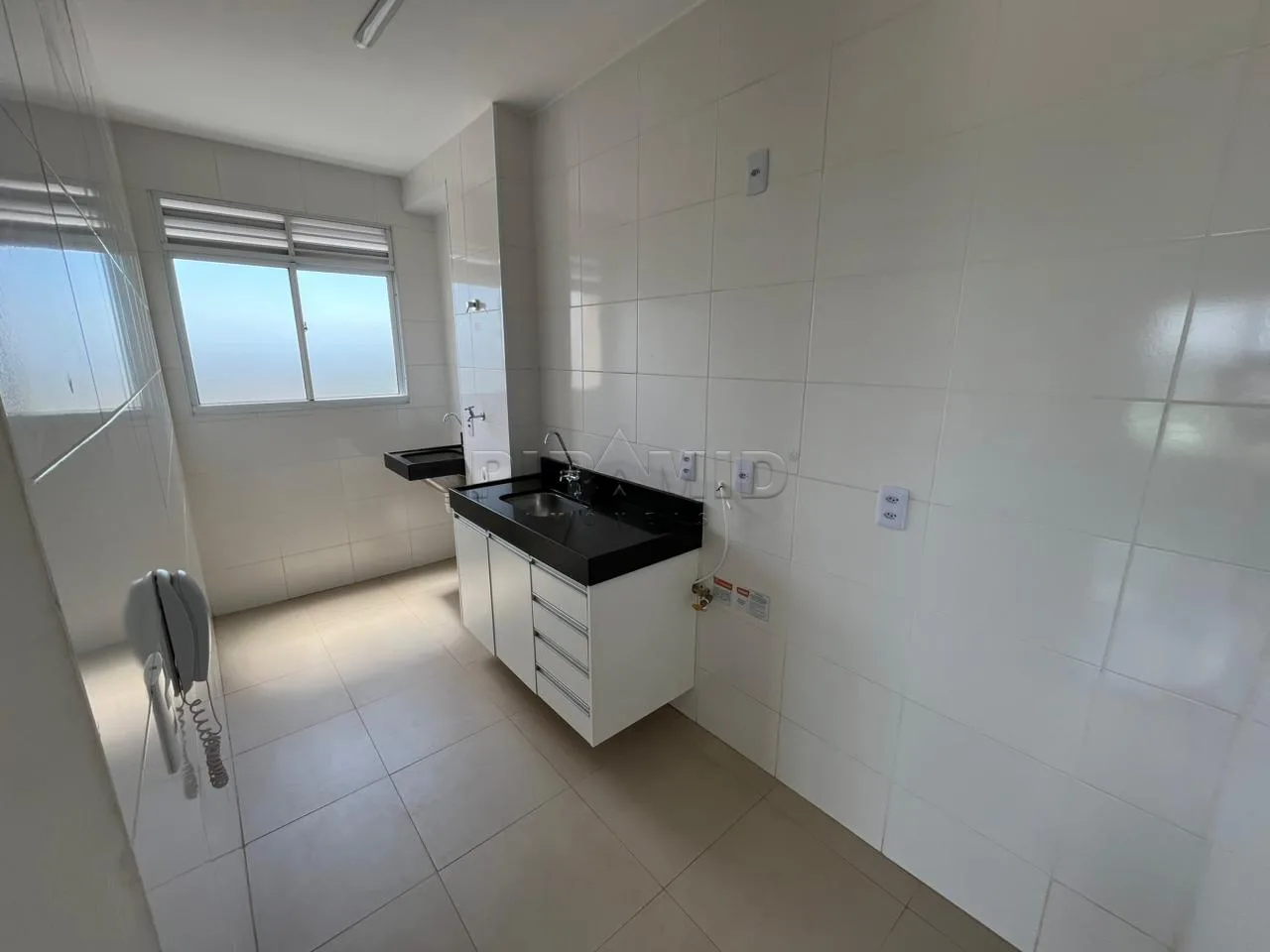 Alugar Apartamento / Padr&atilde;o em Ribeir&atilde;o Preto R$ 1.300,00 - Foto 9