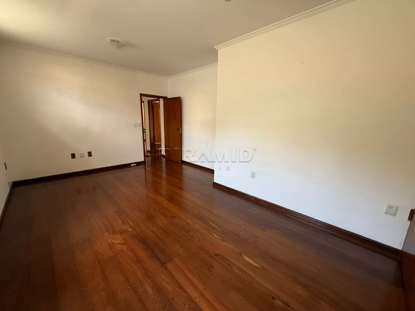 Alugar Casa / Padr&atilde;o em Ribeir&atilde;o Preto R$ 5.500,00 - Foto 11