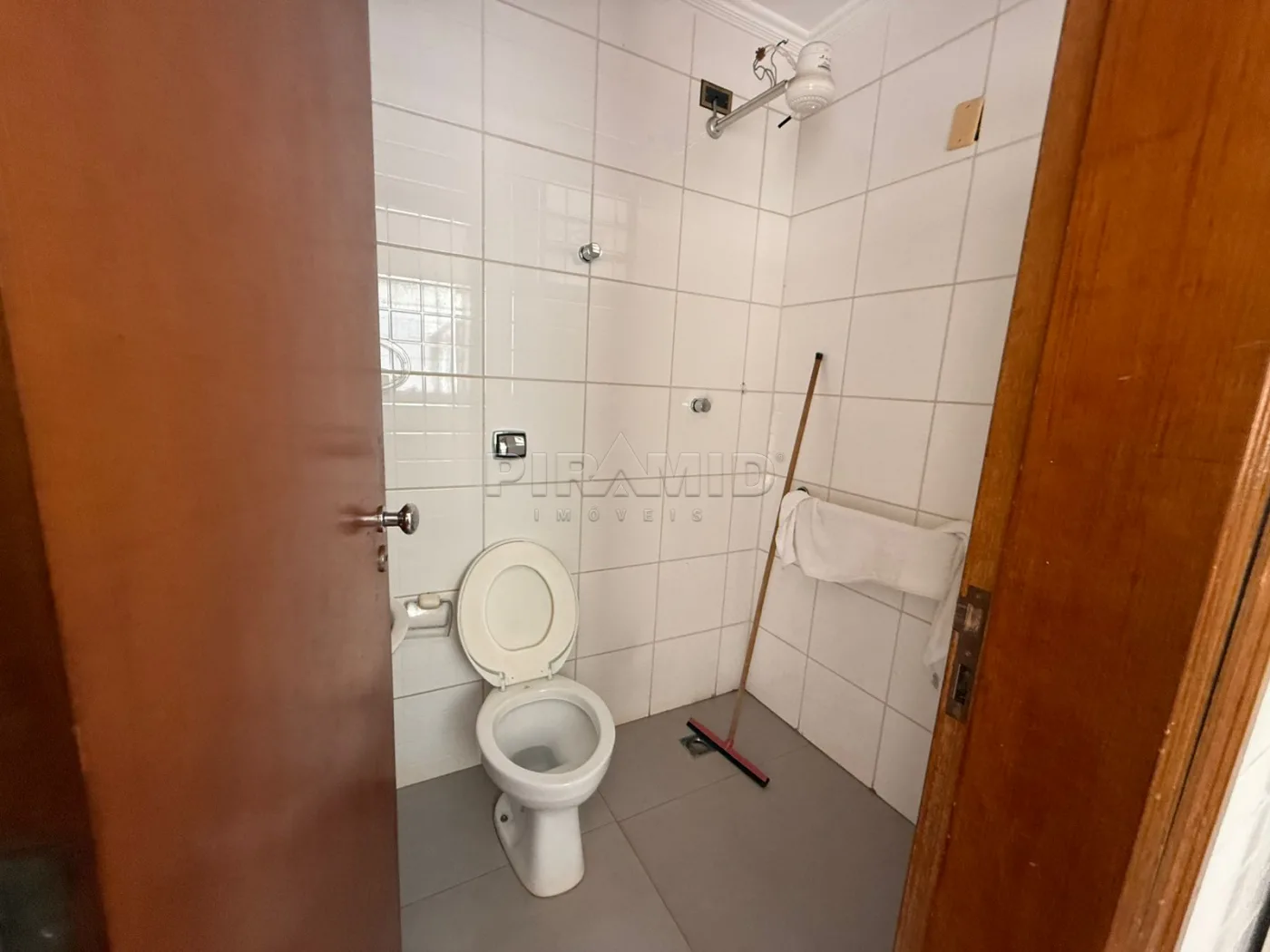 Alugar Casa / Padr&atilde;o em Ribeir&atilde;o Preto R$ 5.500,00 - Foto 27