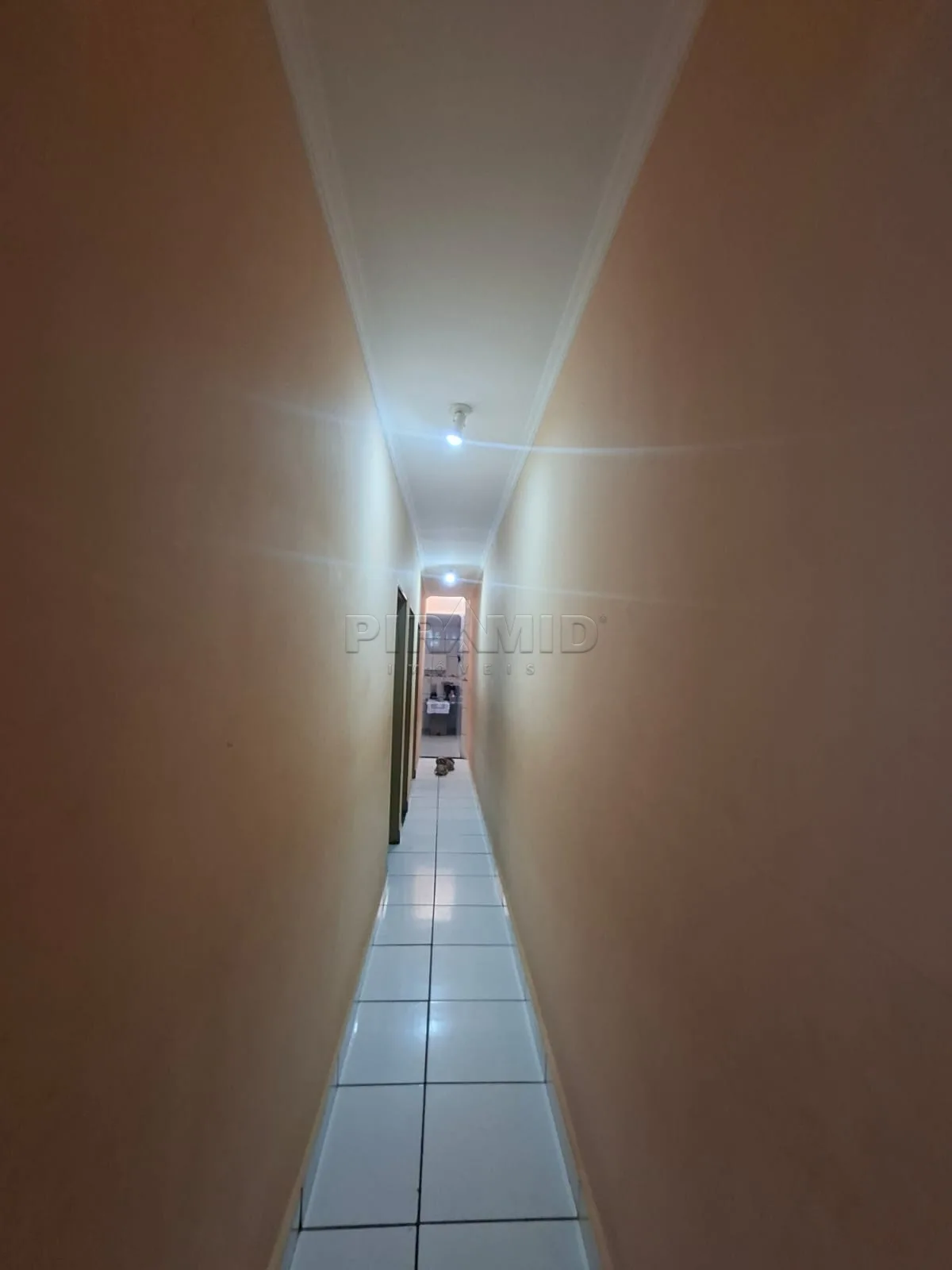 Alugar Casa / Padr&atilde;o em Ribeir&atilde;o Preto R$ 2.000,00 - Foto 8