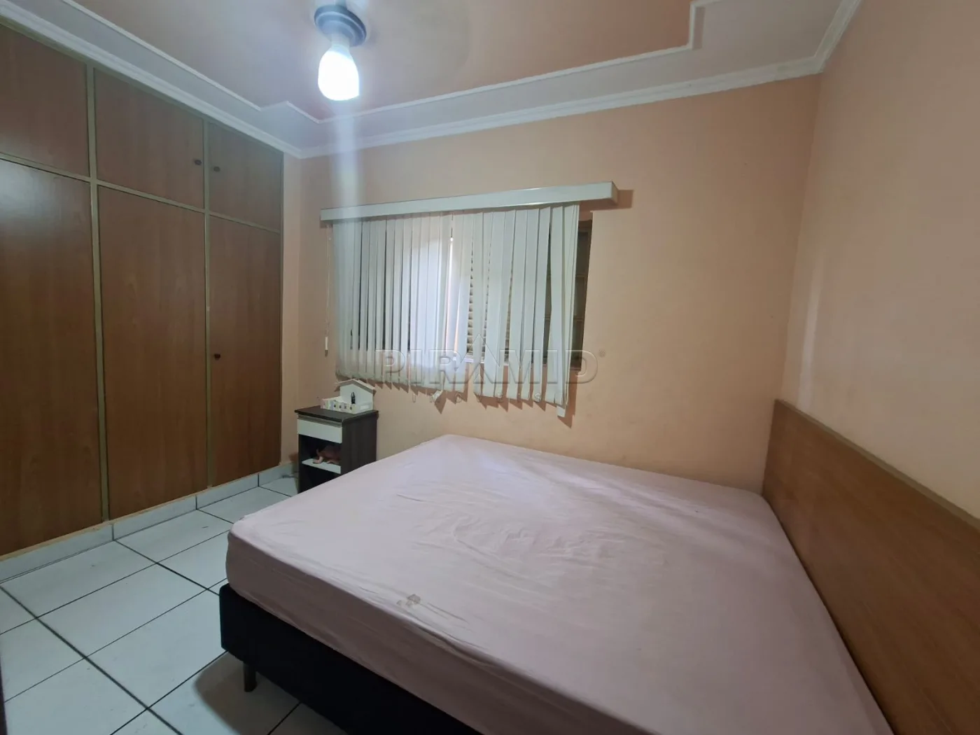 Alugar Casa / Padr&atilde;o em Ribeir&atilde;o Preto R$ 2.000,00 - Foto 9