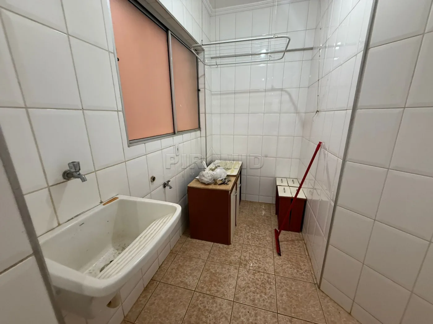 Alugar Apartamento / Padr&atilde;o em Ribeir&atilde;o Preto R$ 1.200,00 - Foto 11