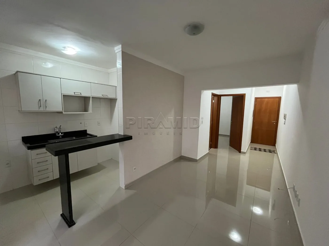Comprar Apartamento / Padr&atilde;o em Ribeir&atilde;o Preto R$ 270.000,00 - Foto 1