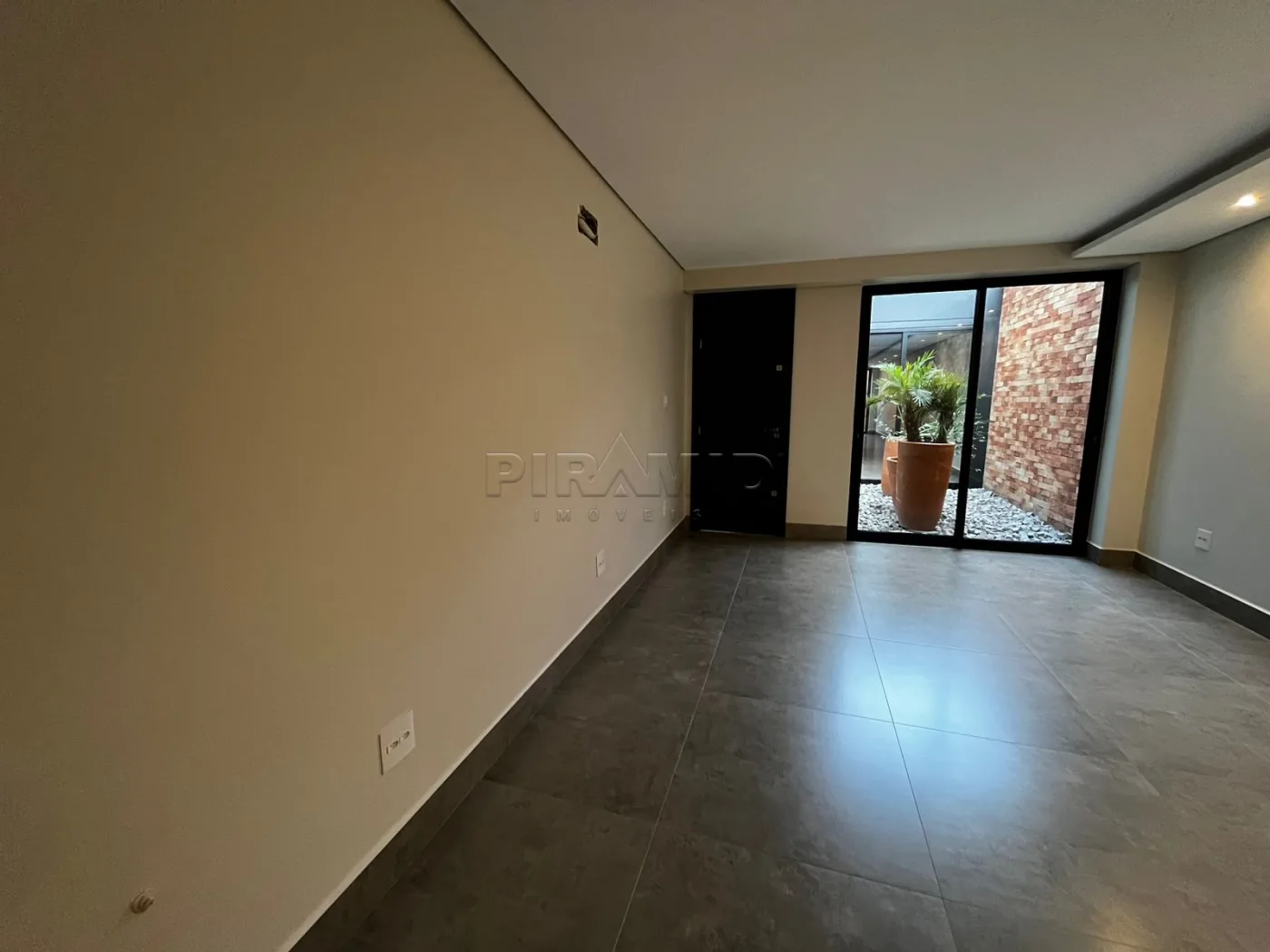 Alugar Comercial / Sala em Ribeir&atilde;o Preto R$ 2.100,00 - Foto 3
