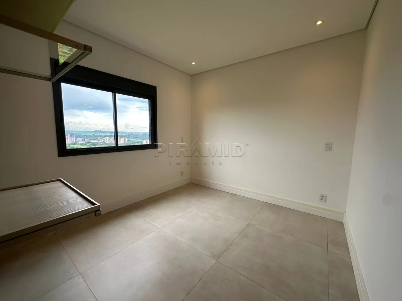 Alugar Apartamento / Padr&atilde;o em Ribeir&atilde;o Preto R$ 7.900,00 - Foto 14