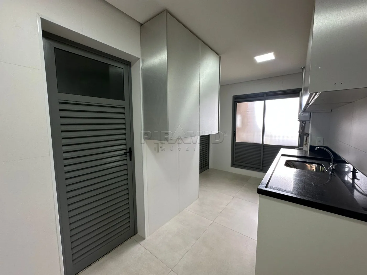 Alugar Apartamento / Padr&atilde;o em Ribeir&atilde;o Preto R$ 7.900,00 - Foto 22