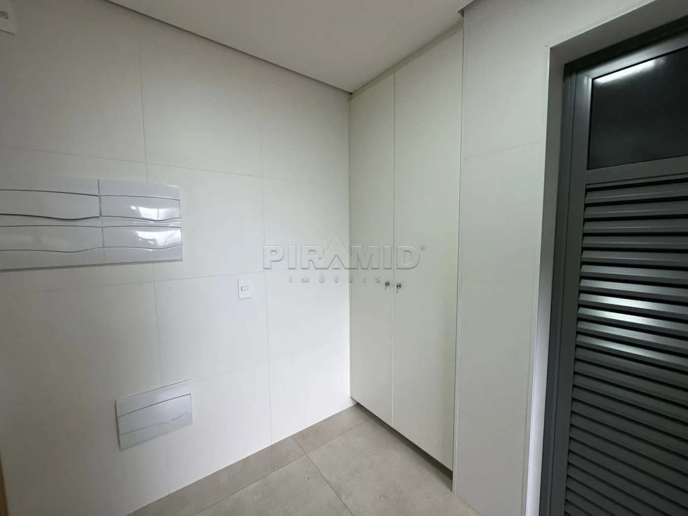 Alugar Apartamento / Padr&atilde;o em Ribeir&atilde;o Preto R$ 7.900,00 - Foto 23