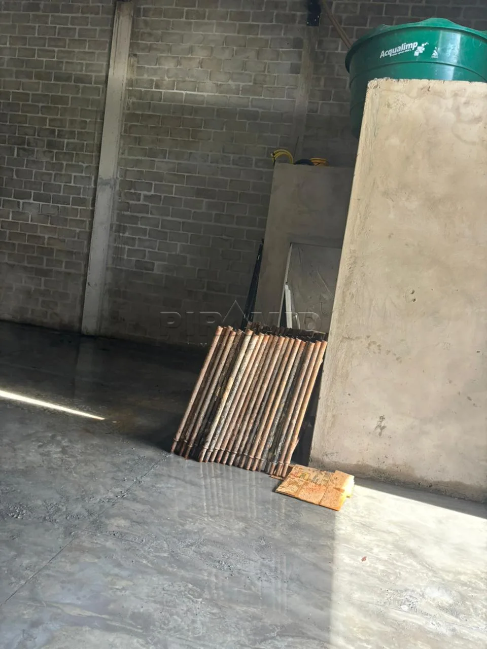 Alugar Comercial / Galp&atilde;o  Barrac&atilde;o em Ribeir&atilde;o Preto R$ 4.500,00 - Foto 2