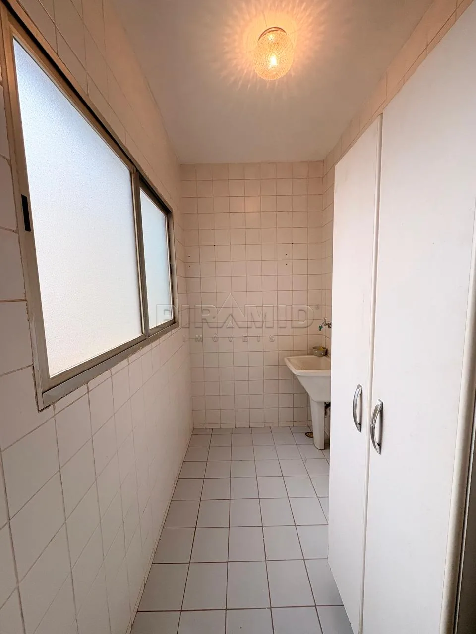 Alugar Apartamento / Padr&atilde;o em Ribeir&atilde;o Preto R$ 1.000,00 - Foto 10