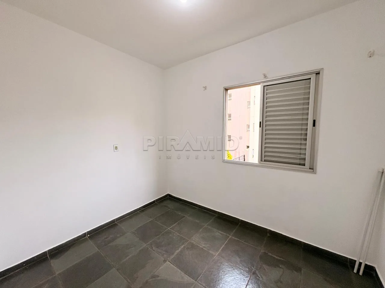 Alugar Apartamento / Padr&atilde;o em Ribeir&atilde;o Preto R$ 1.000,00 - Foto 17