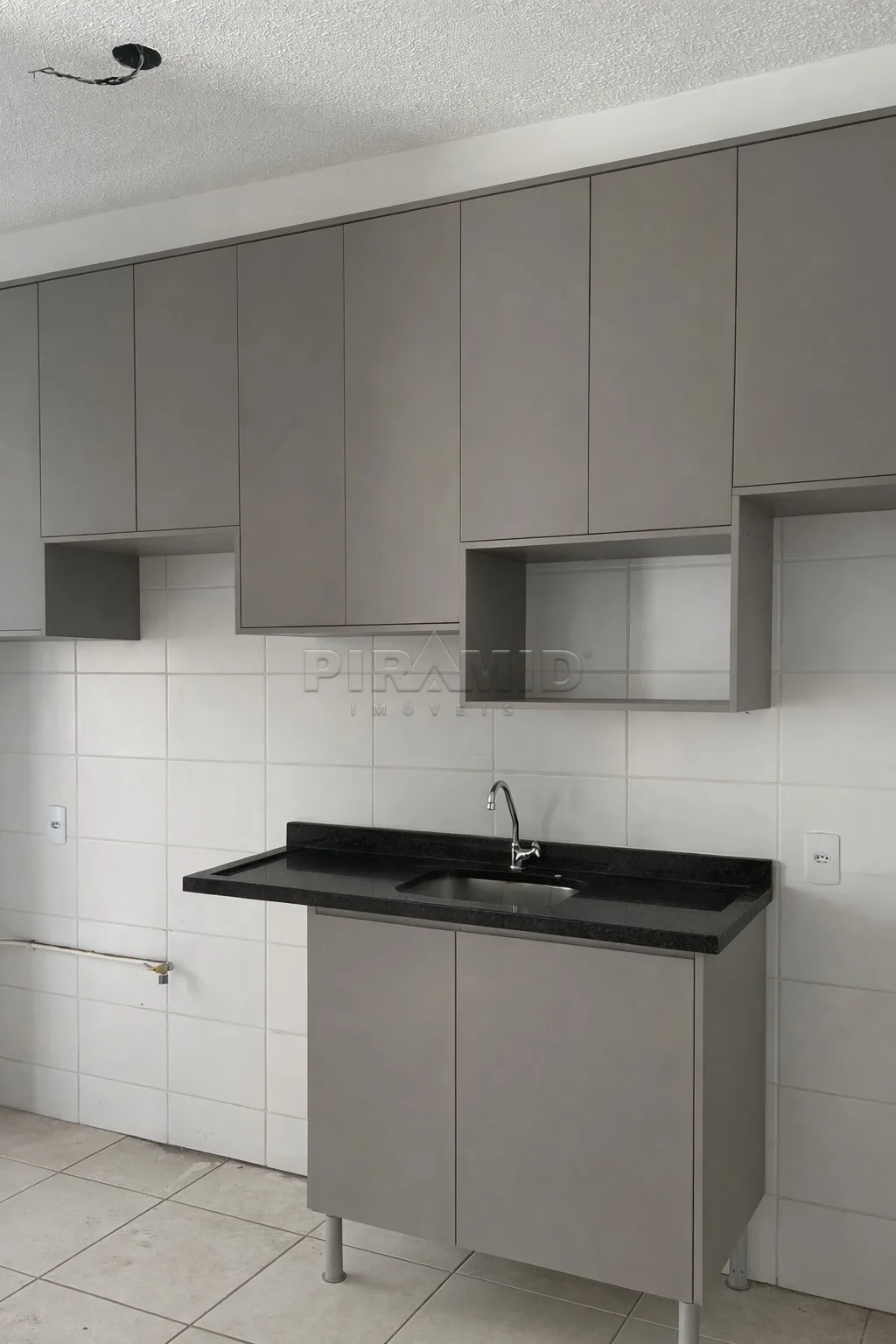 Alugar Apartamento / Padr&atilde;o em Ribeir&atilde;o Preto R$ 2.200,00 - Foto 6