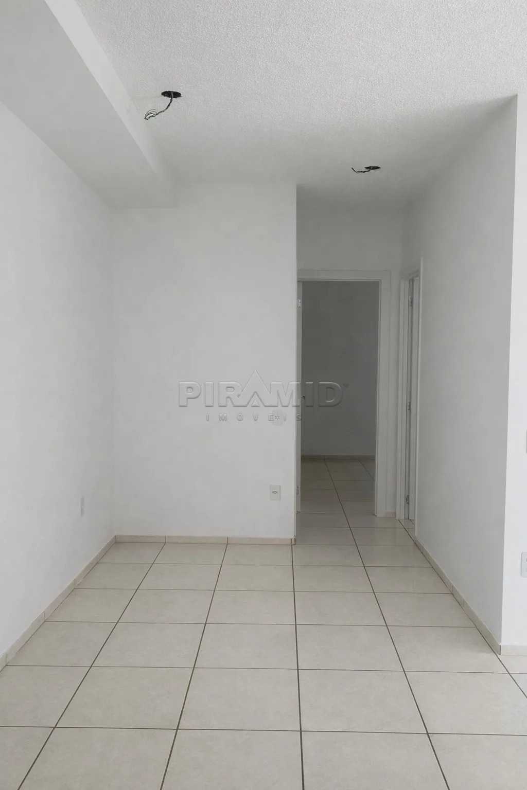 Alugar Apartamento / Padr&atilde;o em Ribeir&atilde;o Preto R$ 2.200,00 - Foto 2