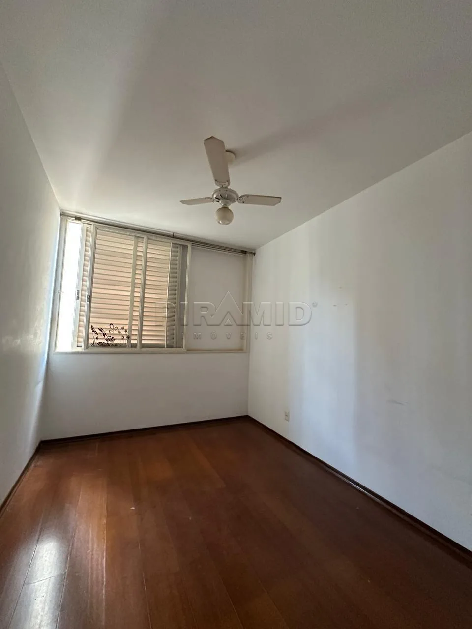 Alugar Apartamento / Padr&atilde;o em Ribeir&atilde;o Preto R$ 1.550,00 - Foto 12