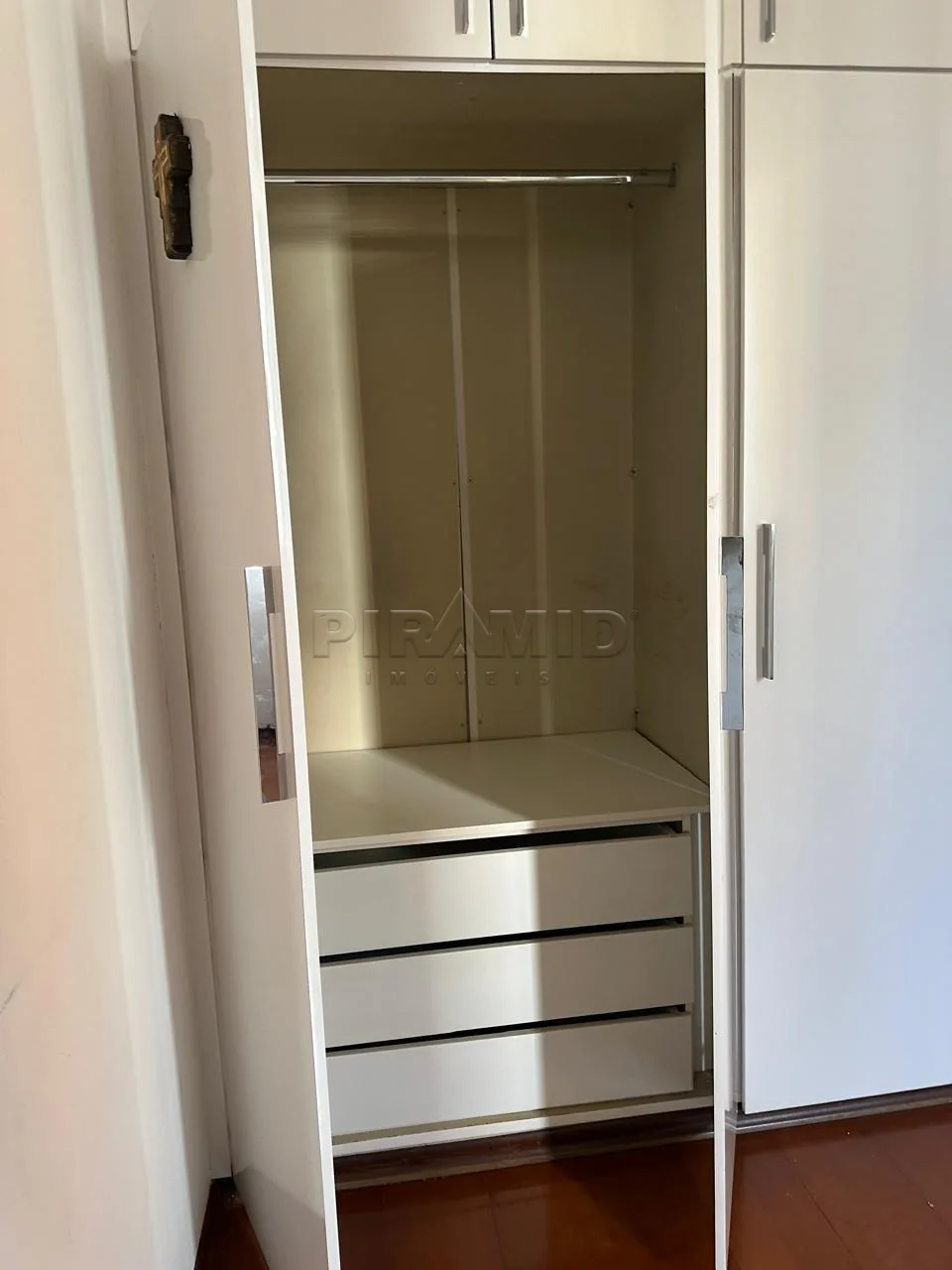 Alugar Apartamento / Padr&atilde;o em Ribeir&atilde;o Preto R$ 1.550,00 - Foto 13