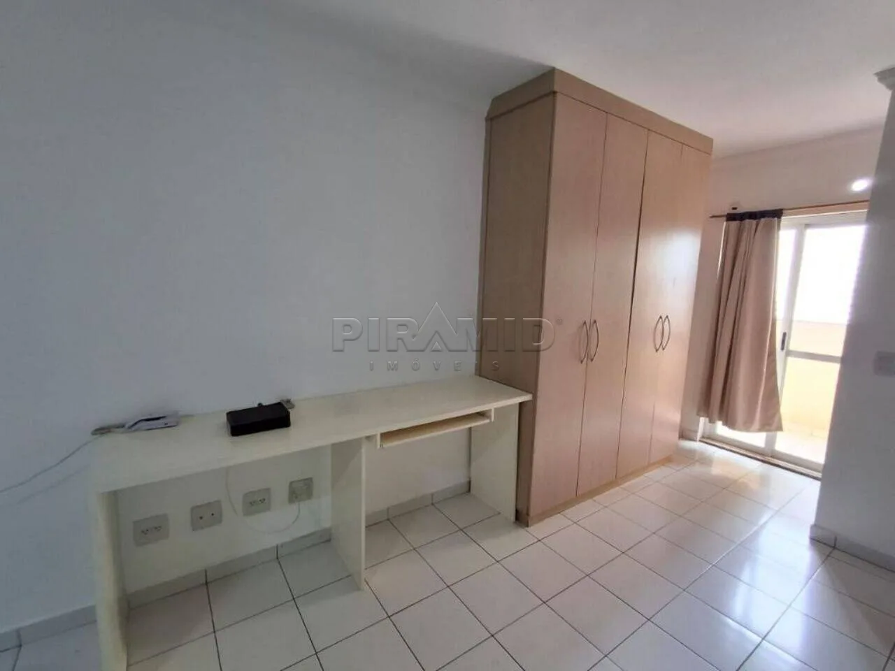Alugar Apartamento / Kitchnet em Ribeir&atilde;o Preto R$ 1.550,00 - Foto 4