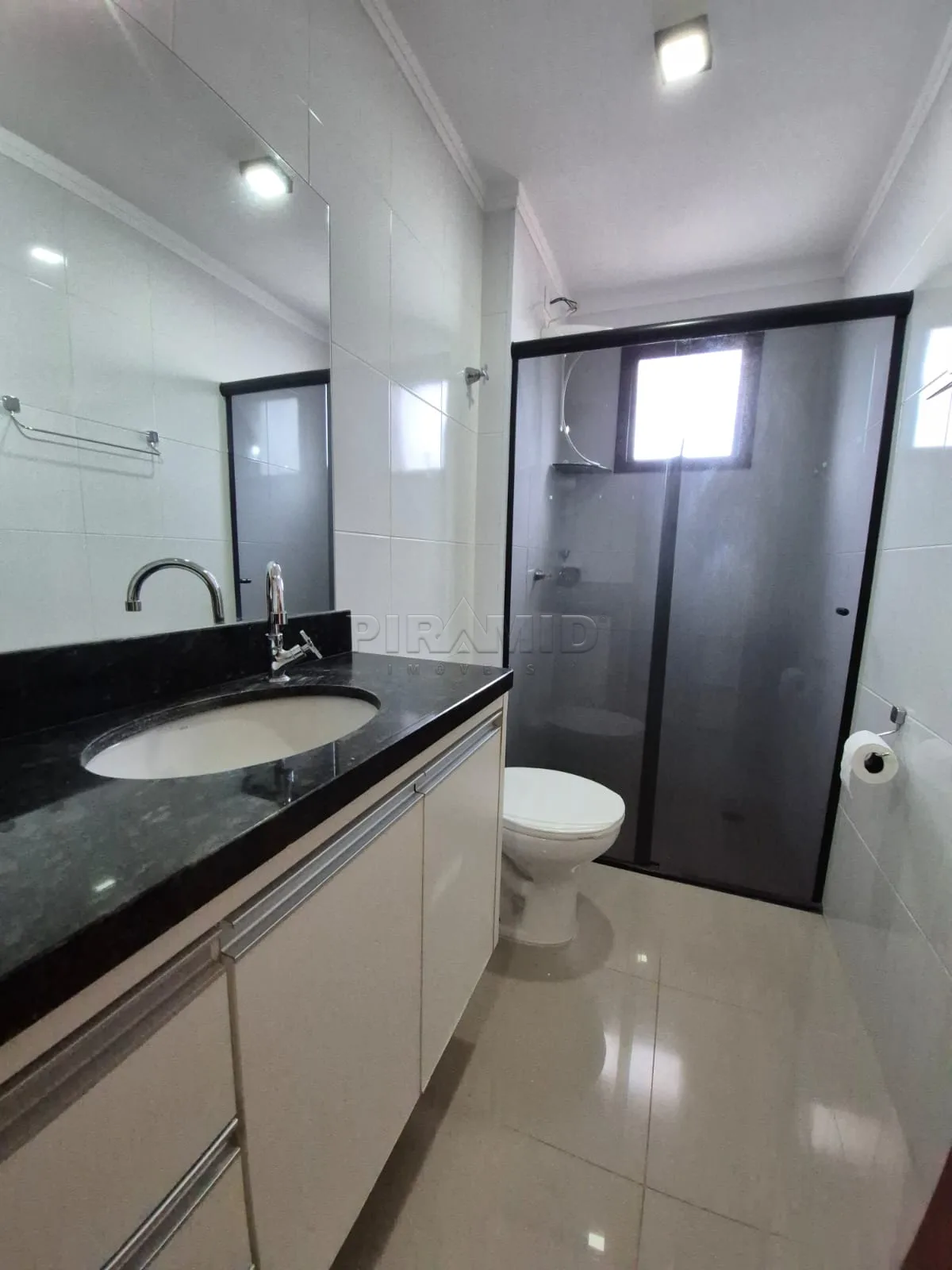 Alugar Apartamento / Padr&atilde;o em Ribeir&atilde;o Preto R$ 1.900,00 - Foto 4