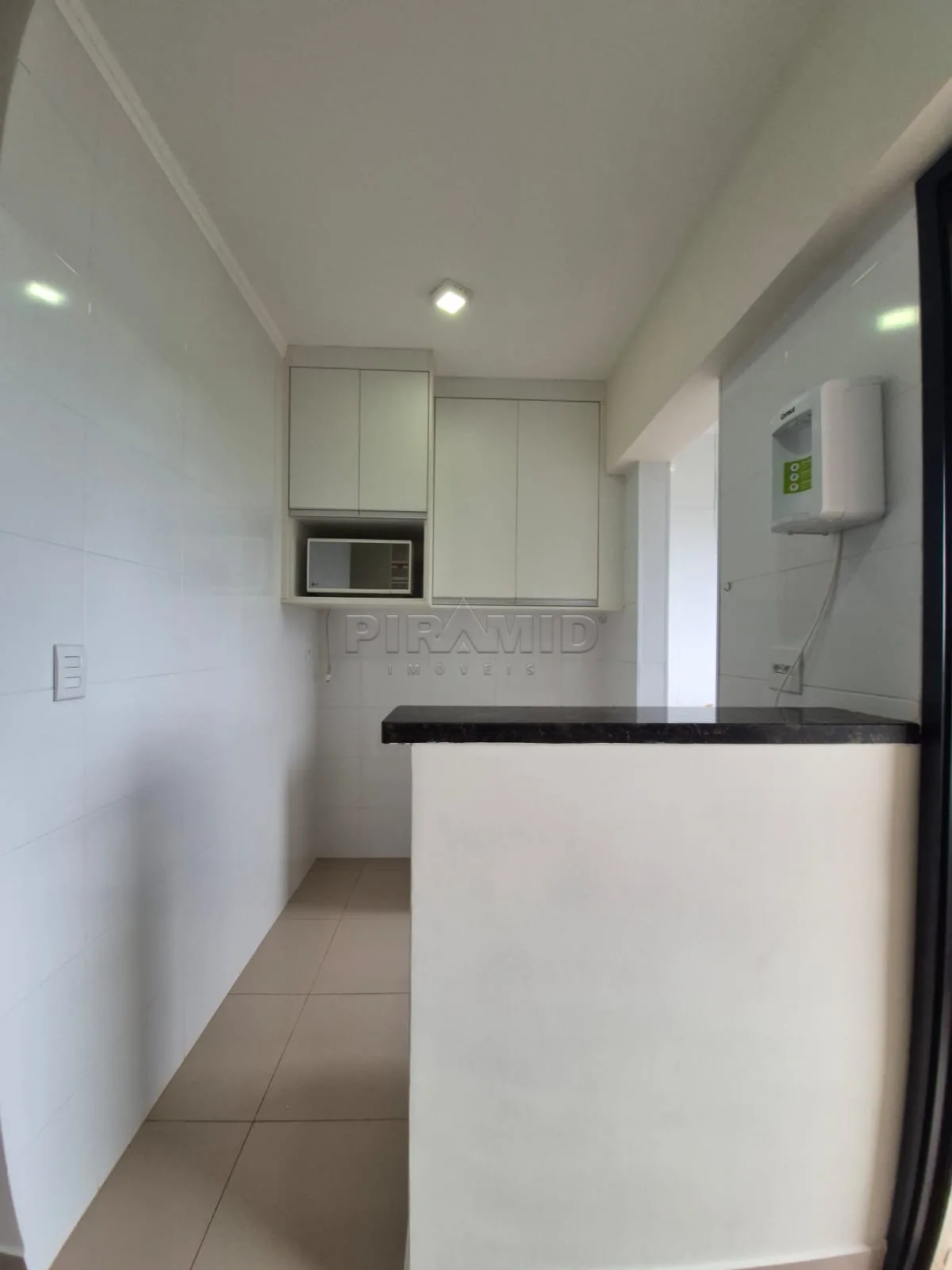 Alugar Apartamento / Padr&atilde;o em Ribeir&atilde;o Preto R$ 1.900,00 - Foto 8