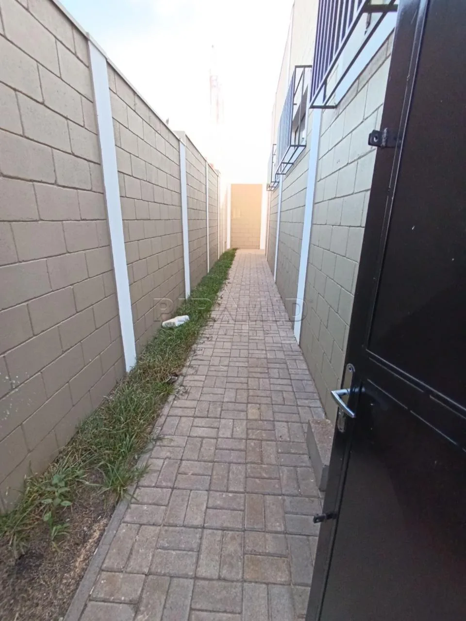 Comprar Comercial / Sal&atilde;o em Ribeir&atilde;o Preto R$ 380.000,00 - Foto 3