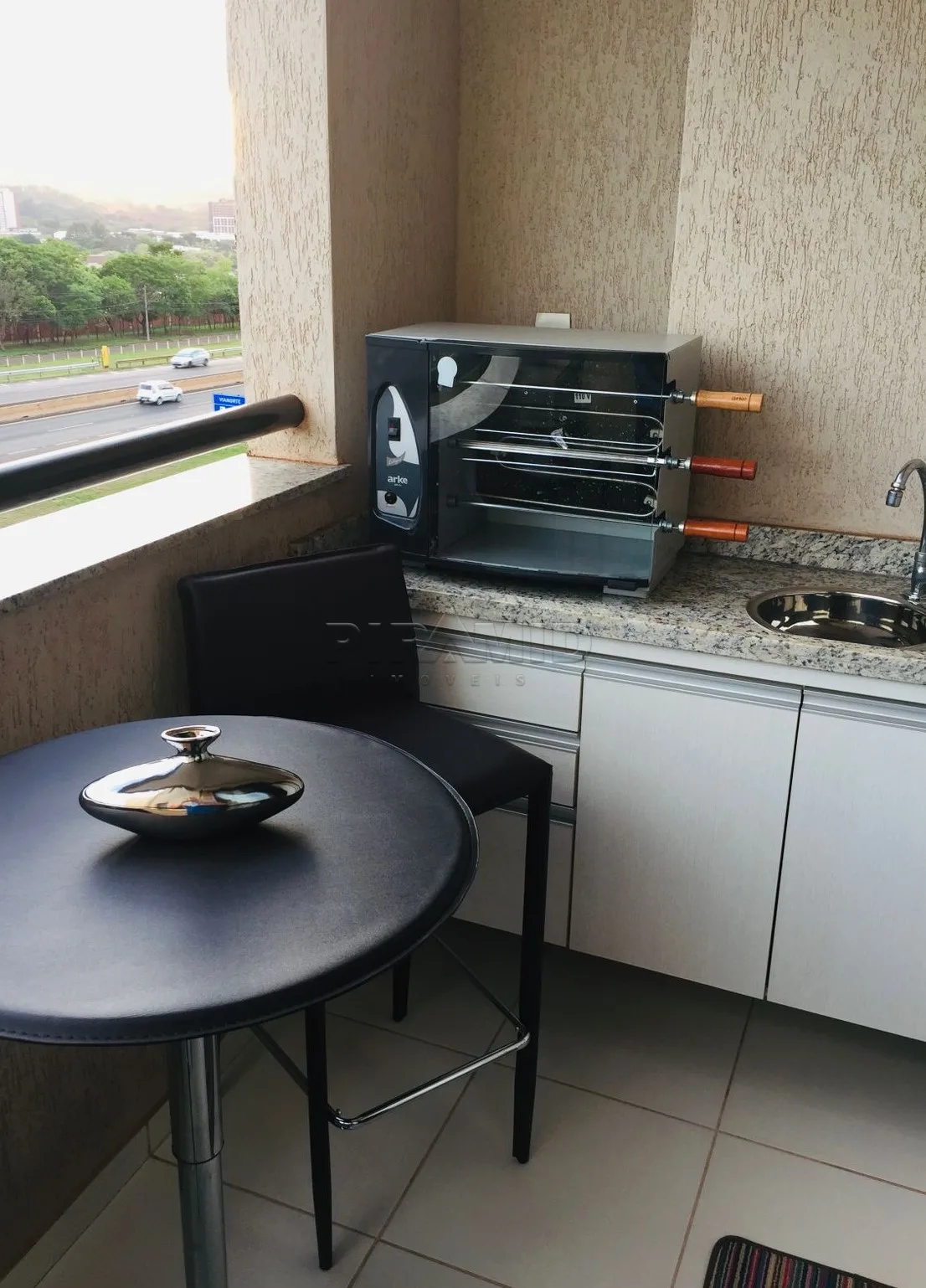 Alugar Apartamento / Padr&atilde;o em Ribeir&atilde;o Preto R$ 2.600,00 - Foto 3