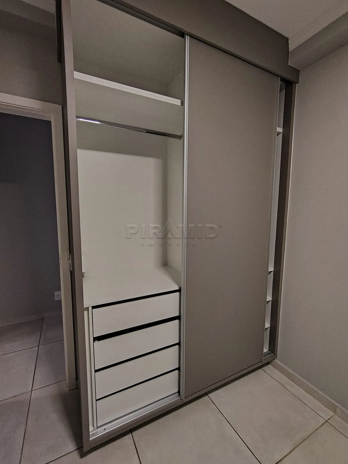 Alugar Apartamento / Padr&atilde;o em Bonfim Paulista R$ 1.800,00 - Foto 10