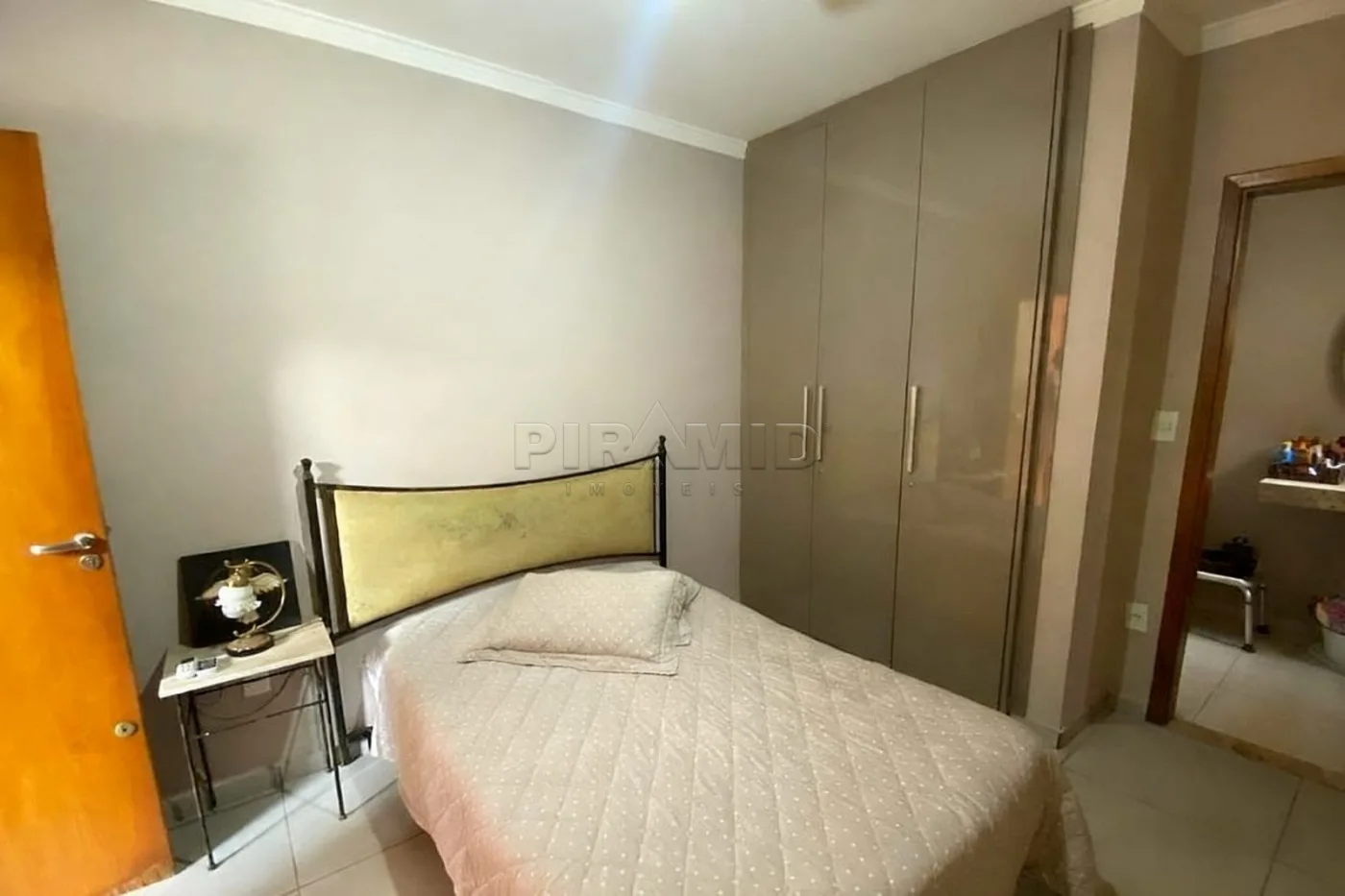 Comprar Casa / Padr&atilde;o em Ribeir&atilde;o Preto R$ 729.999,99 - Foto 8